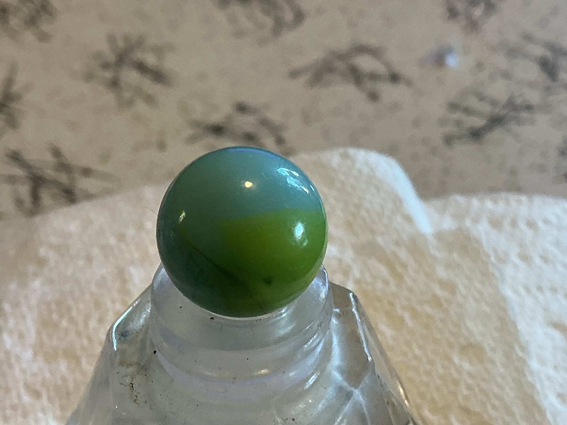 Aqua and Lime Conqueror by Vitro Agate Company, identification view