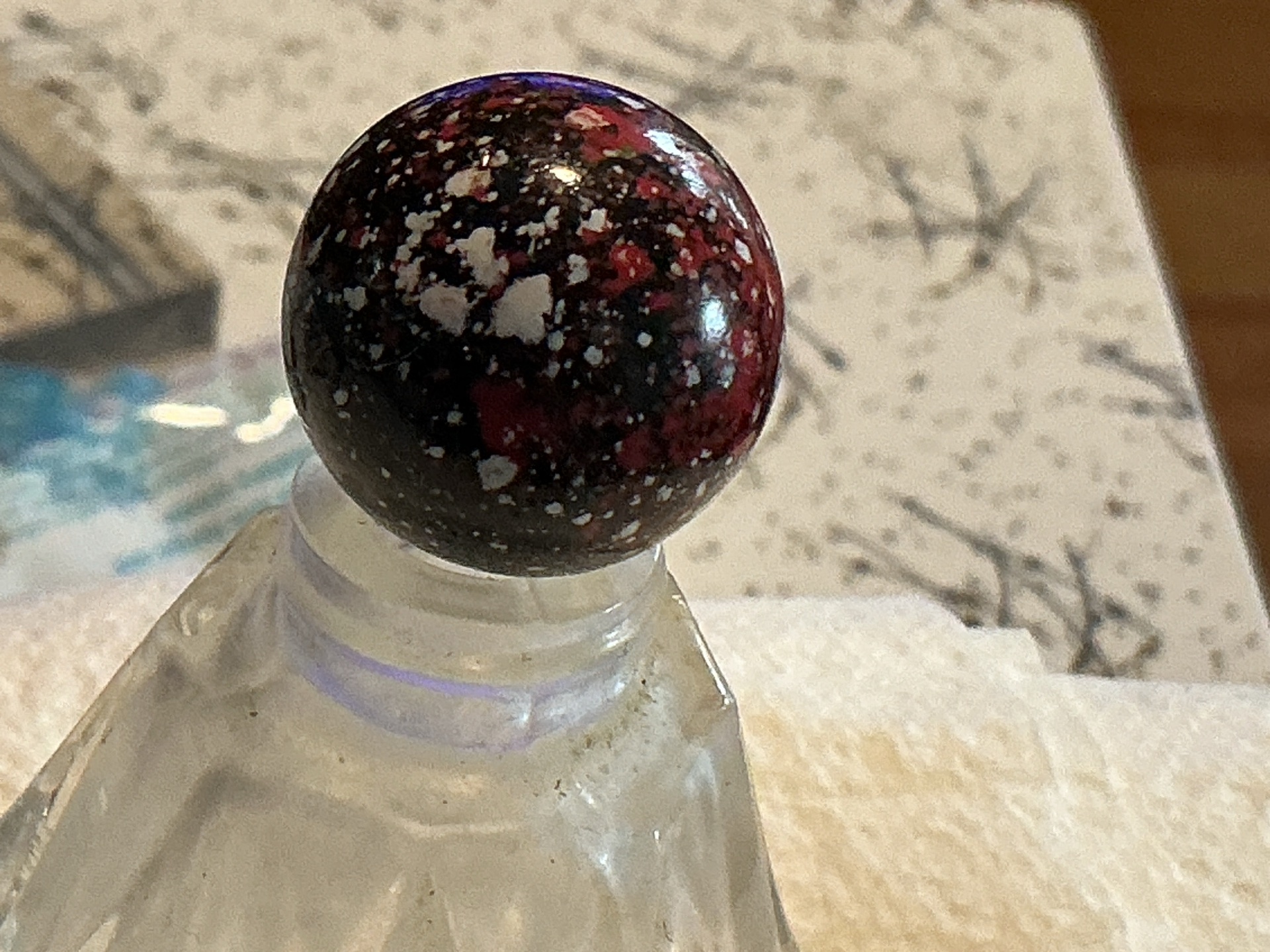 Confetti / Speckle by German Handmade, identification view