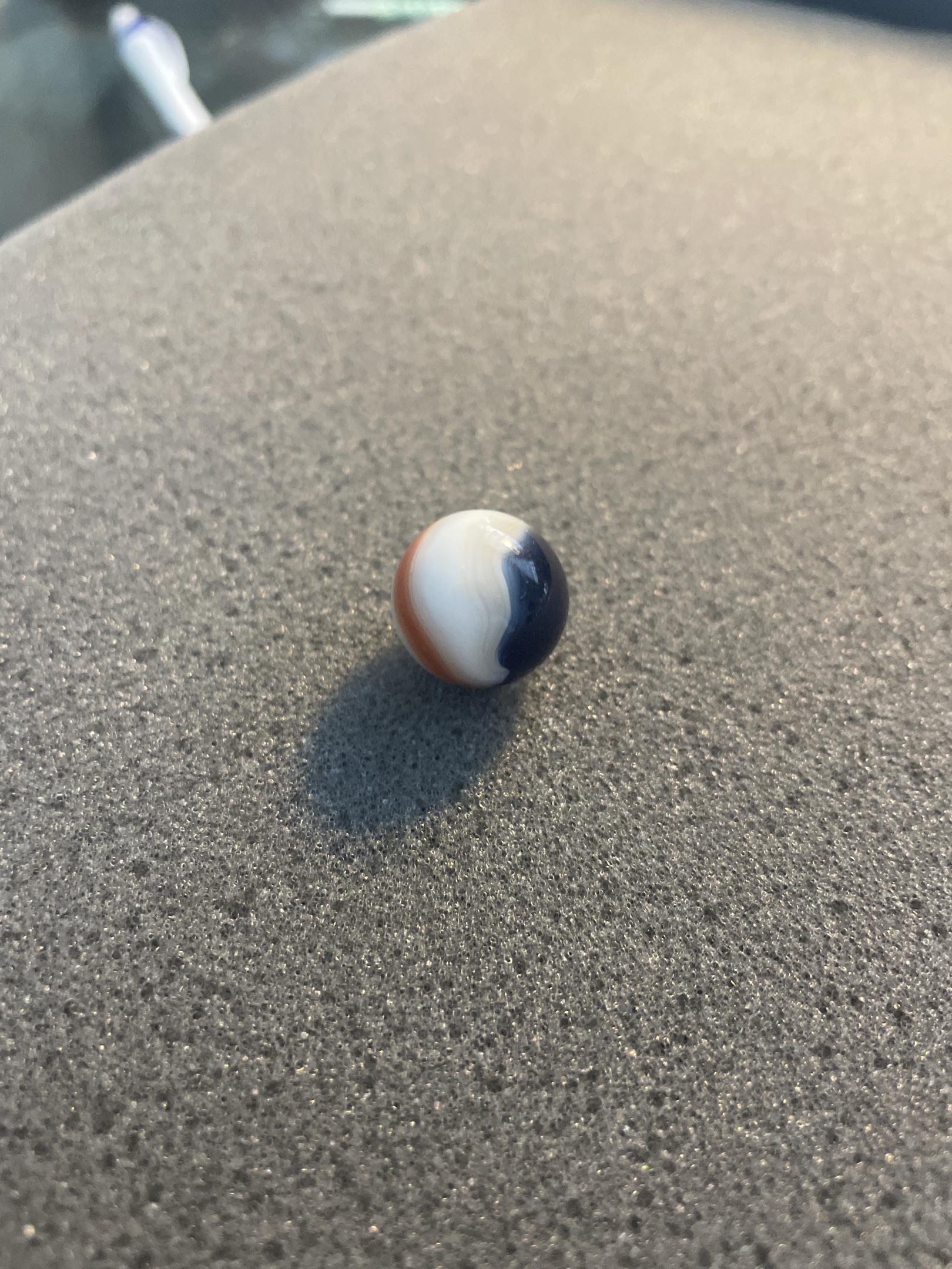Victory by Vitro Agate Company, identification view