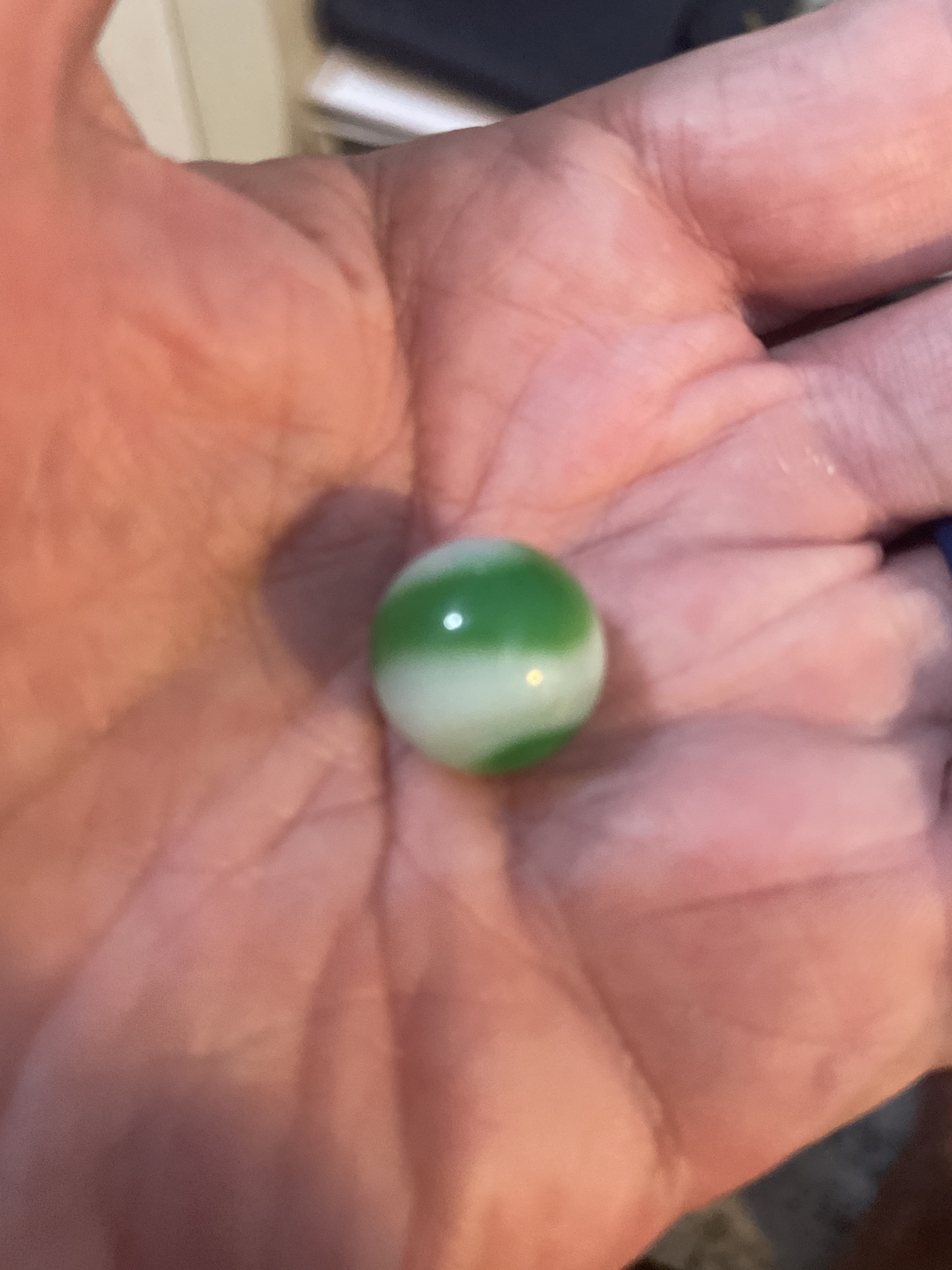 All-Red / Type Variant (Green/White Helmet or Conqueror) by Vitro Agate Company