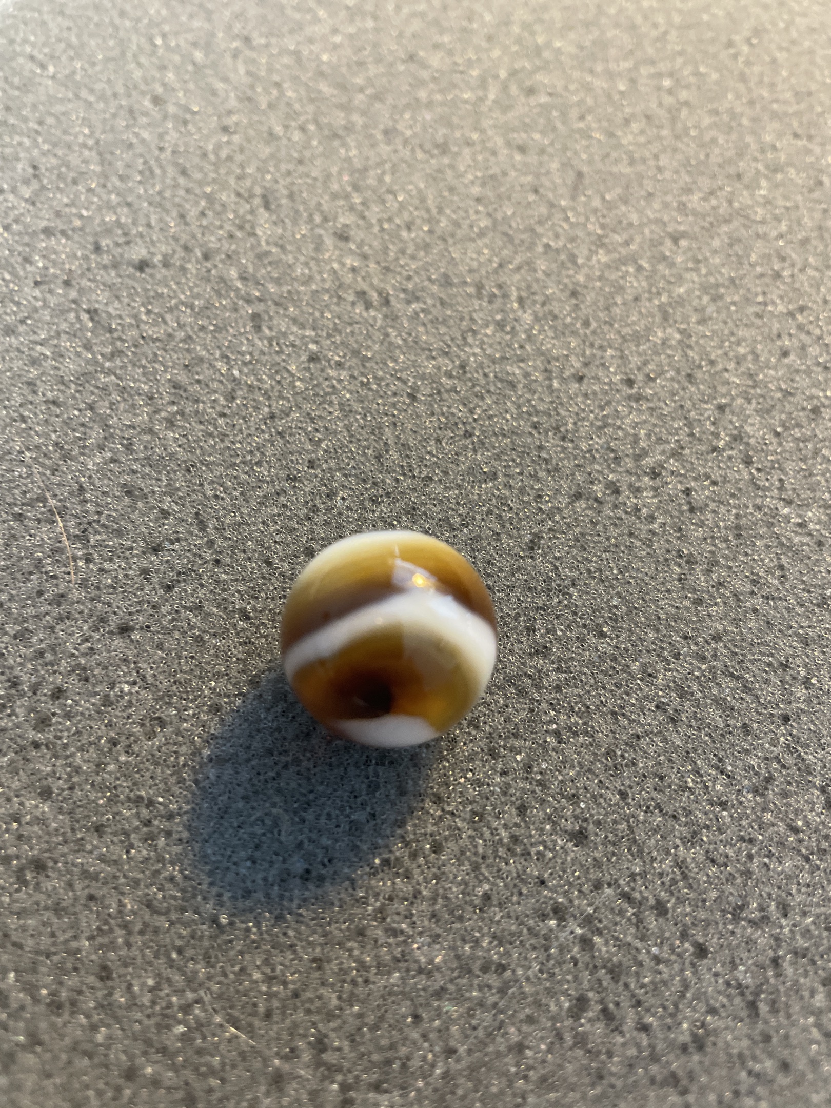Root Beer Float by Akro Agate Company, identification view