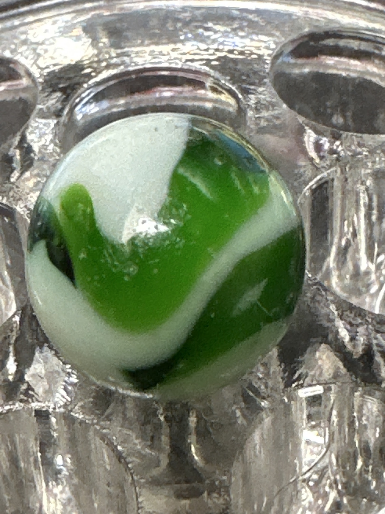 Green and White Rainbo by Peltier Glass Company, identification view