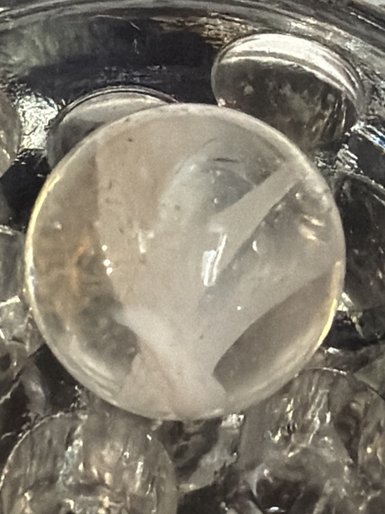 White Ghost by Vitro Agate, identification view