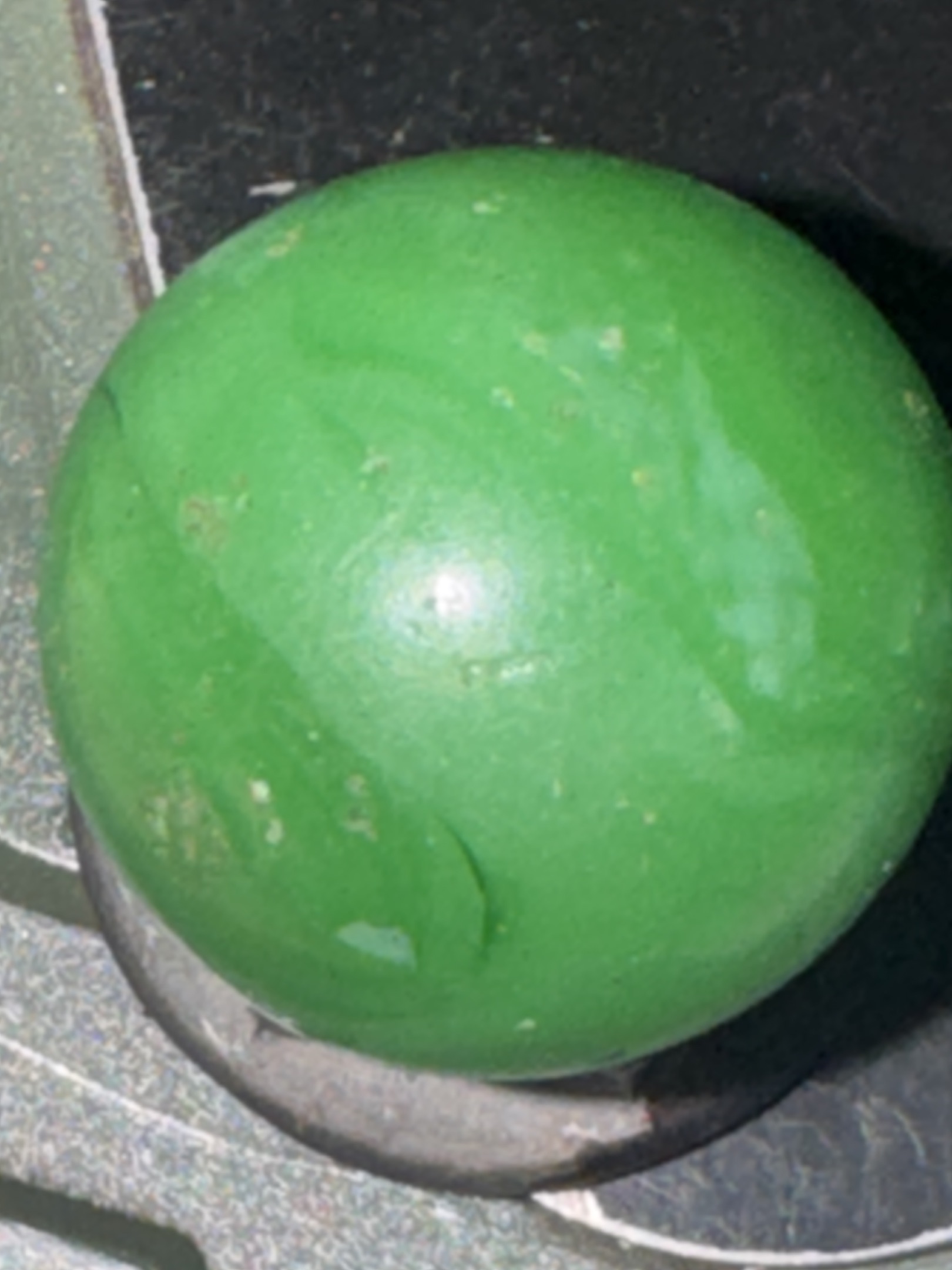 Opaque Green by Vitro Agate, identification view