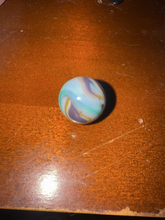 Special by Akro Agate, identification view