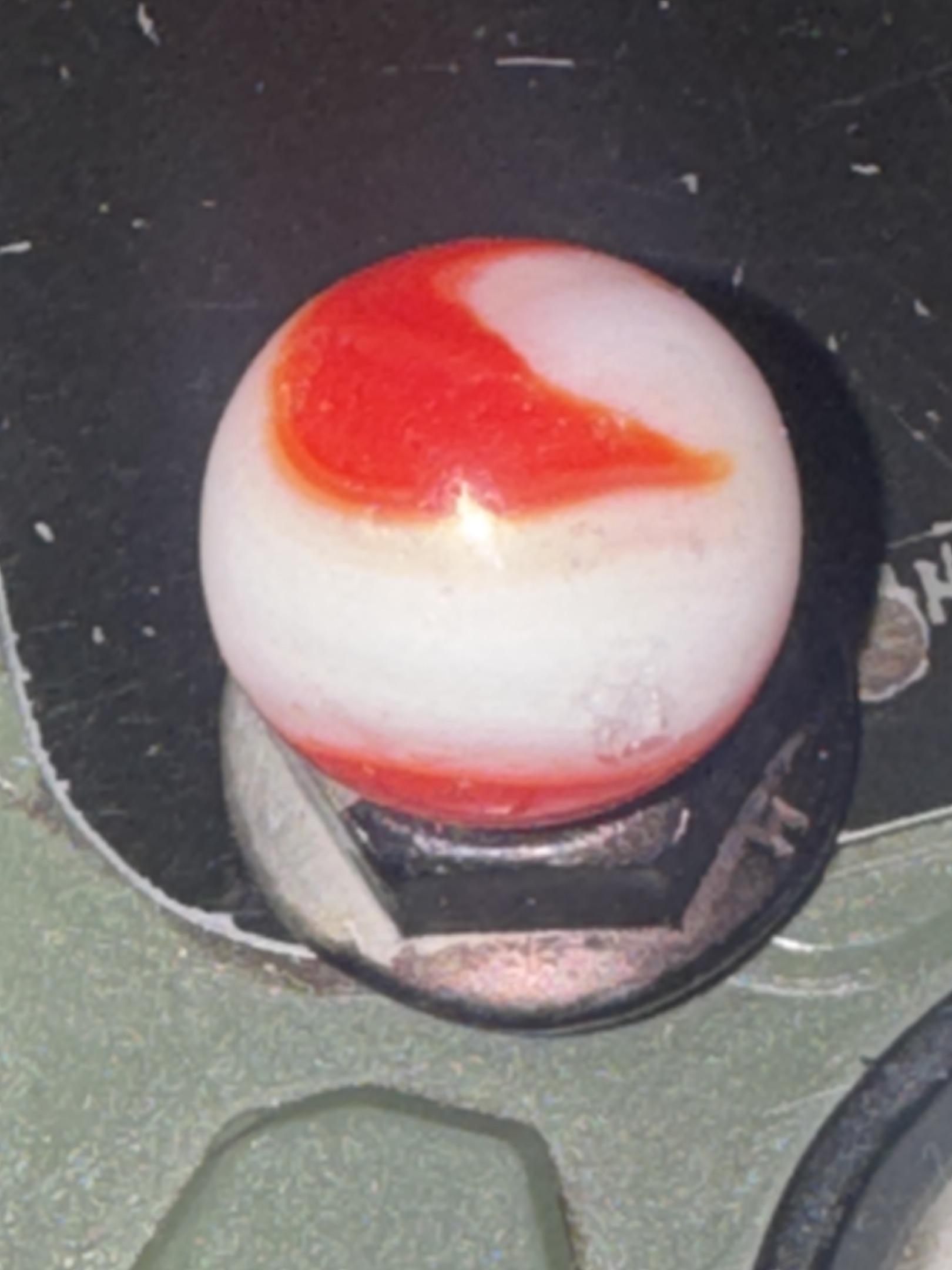 Red and White Patch - Cherry Patch by Akro Agate, identification view