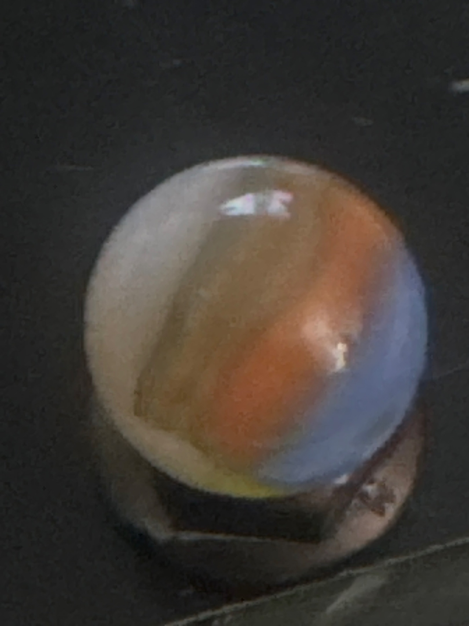 Egg Yolk Special by Akro Agate, identification view