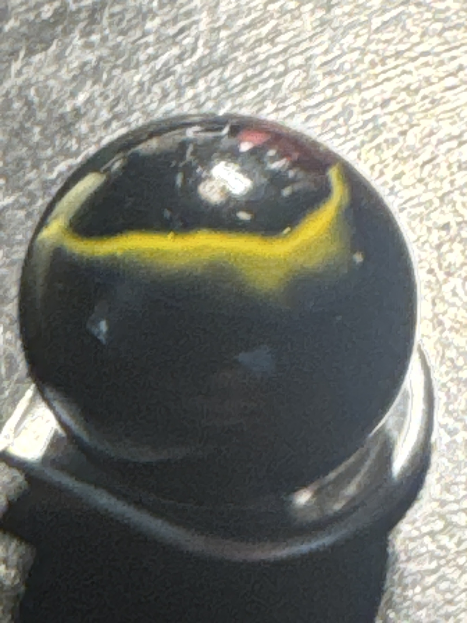 Yellow and Black Helmet by Vitro Agate, identification view