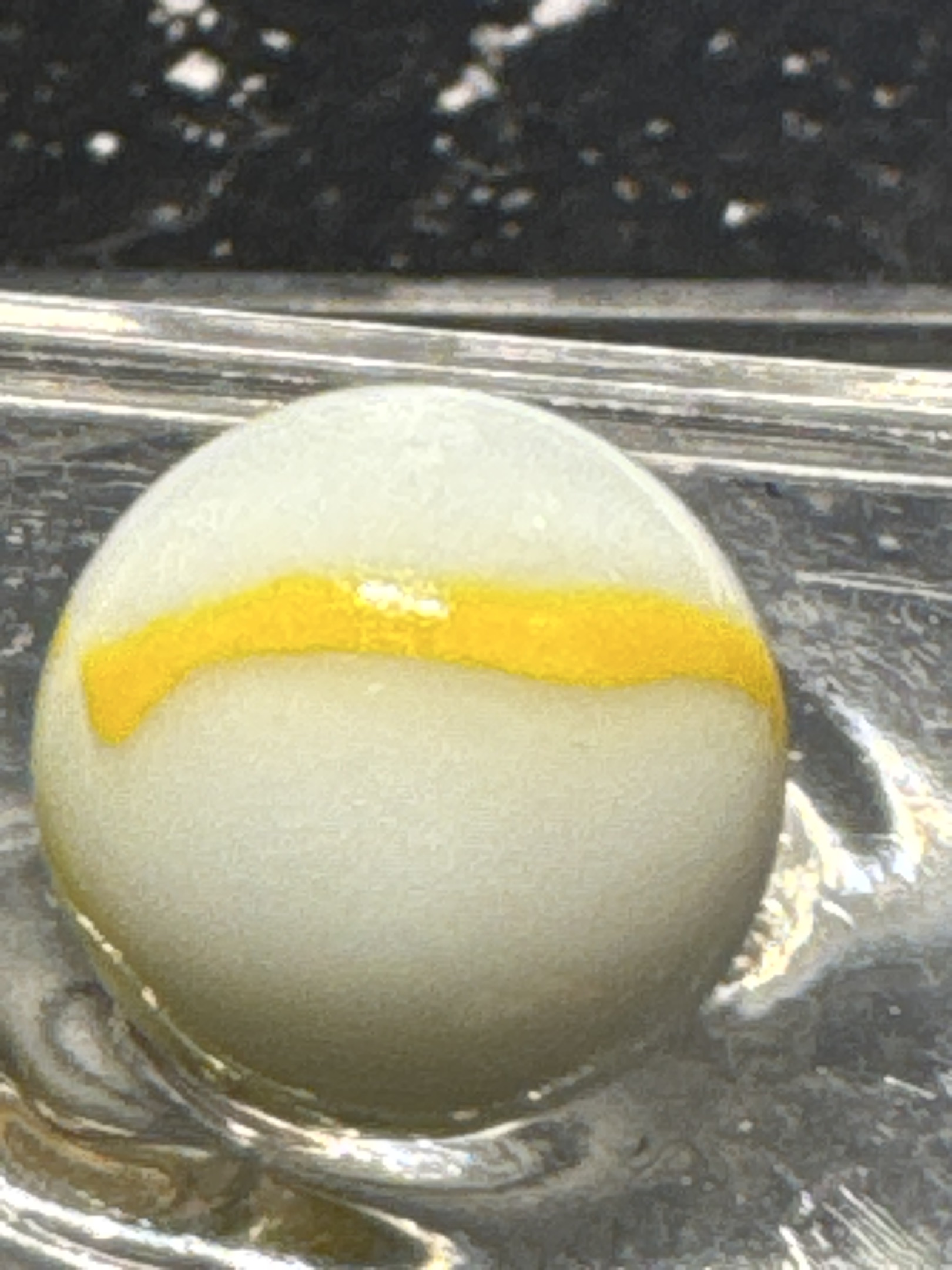 Yellow Patch on White by Akro Agate Company, identification view