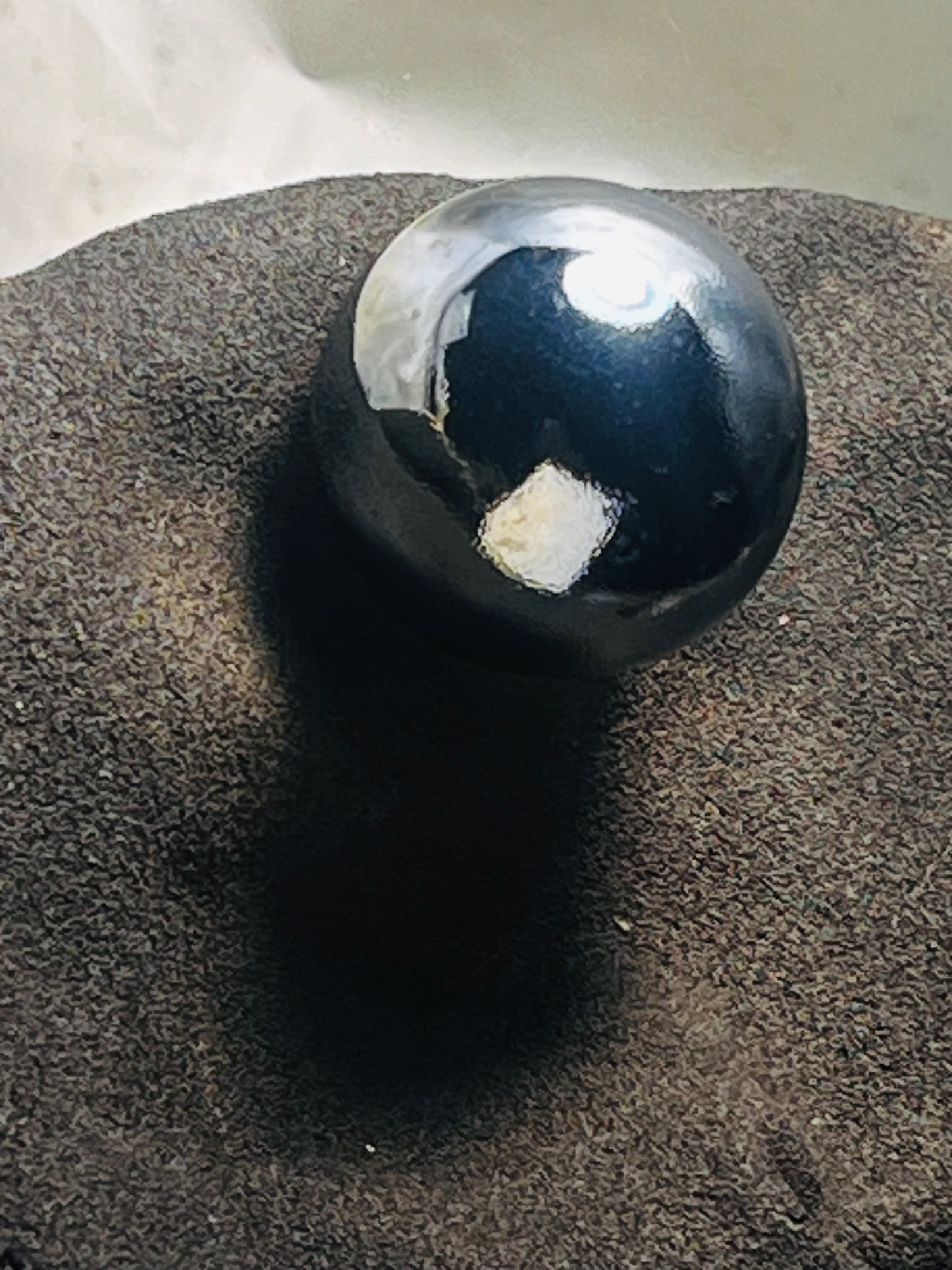 Black Knight / Toe Breaker by Akro Agate Company, identification view