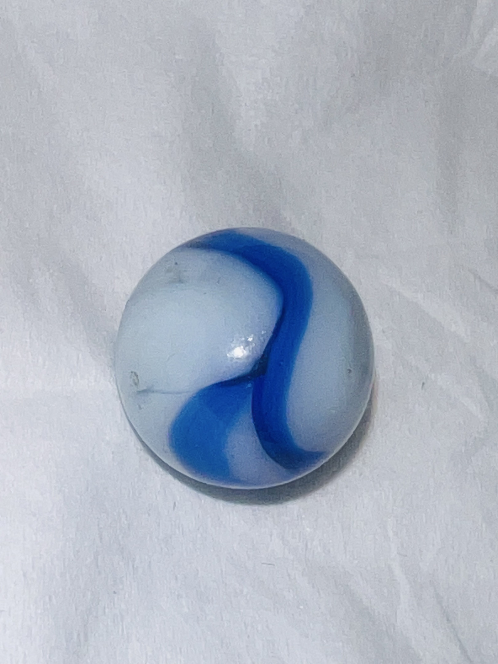 Prize Name (Blue) by Akro Agate Company, identification view