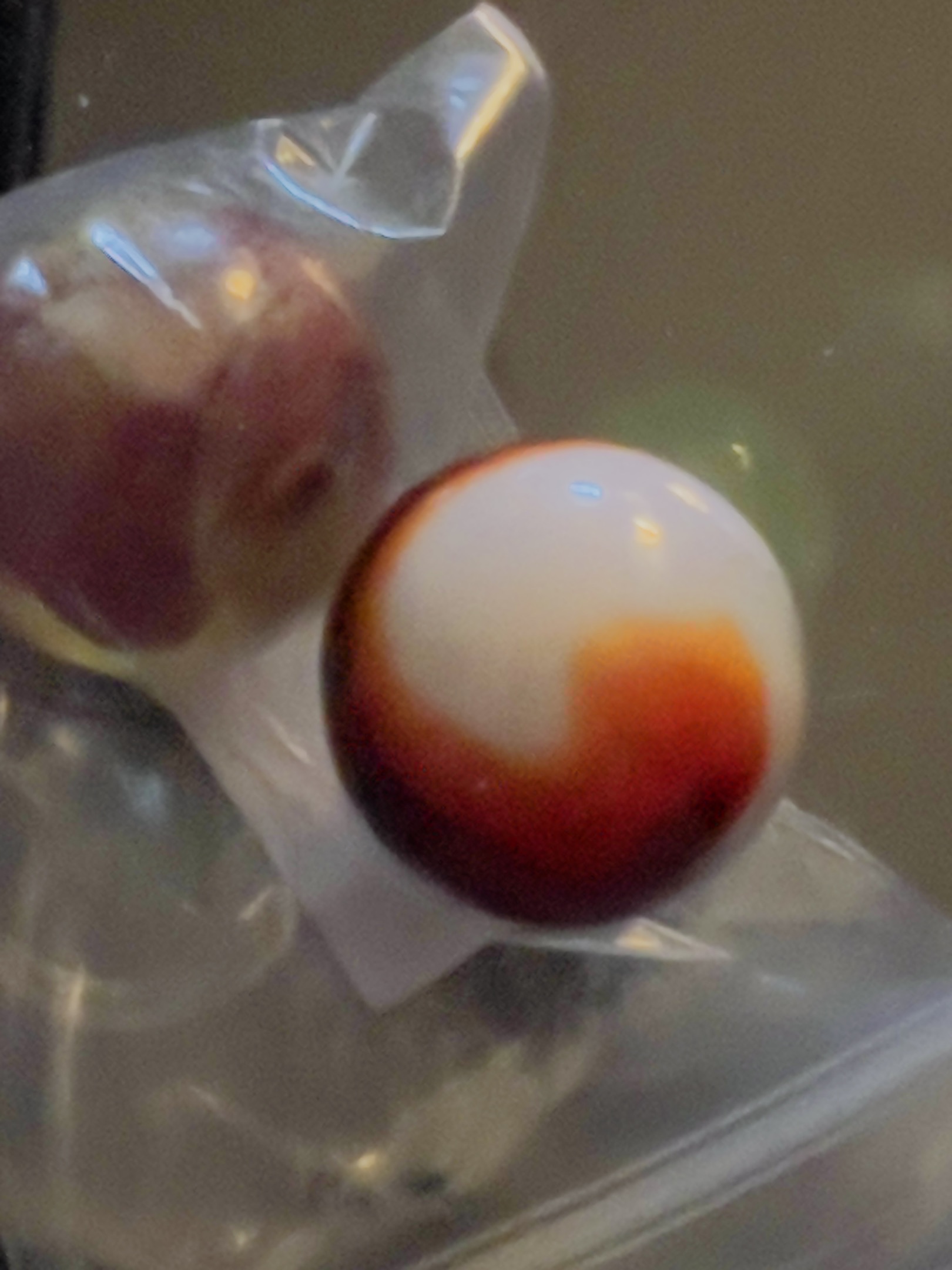 Popeye (Red and Black) by Akro Agate Company, identification view