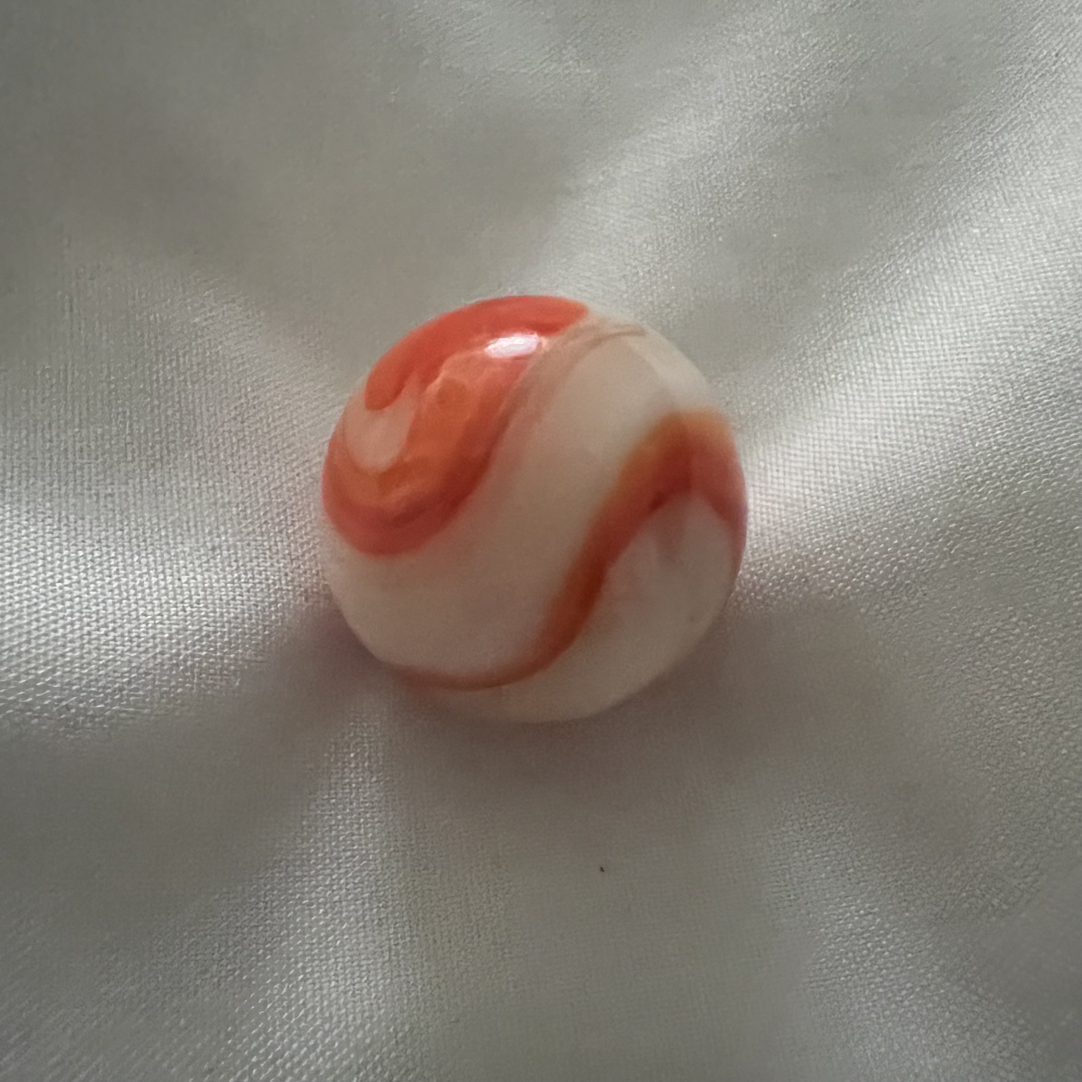 Orange and White Swirl by Akro Agate Company, identification view