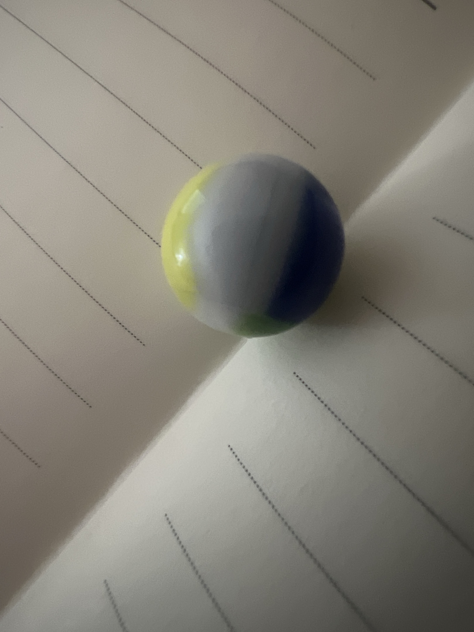 Tri-Lite (Yellow, Green, Blue) by Vitro Agate Company, identification view