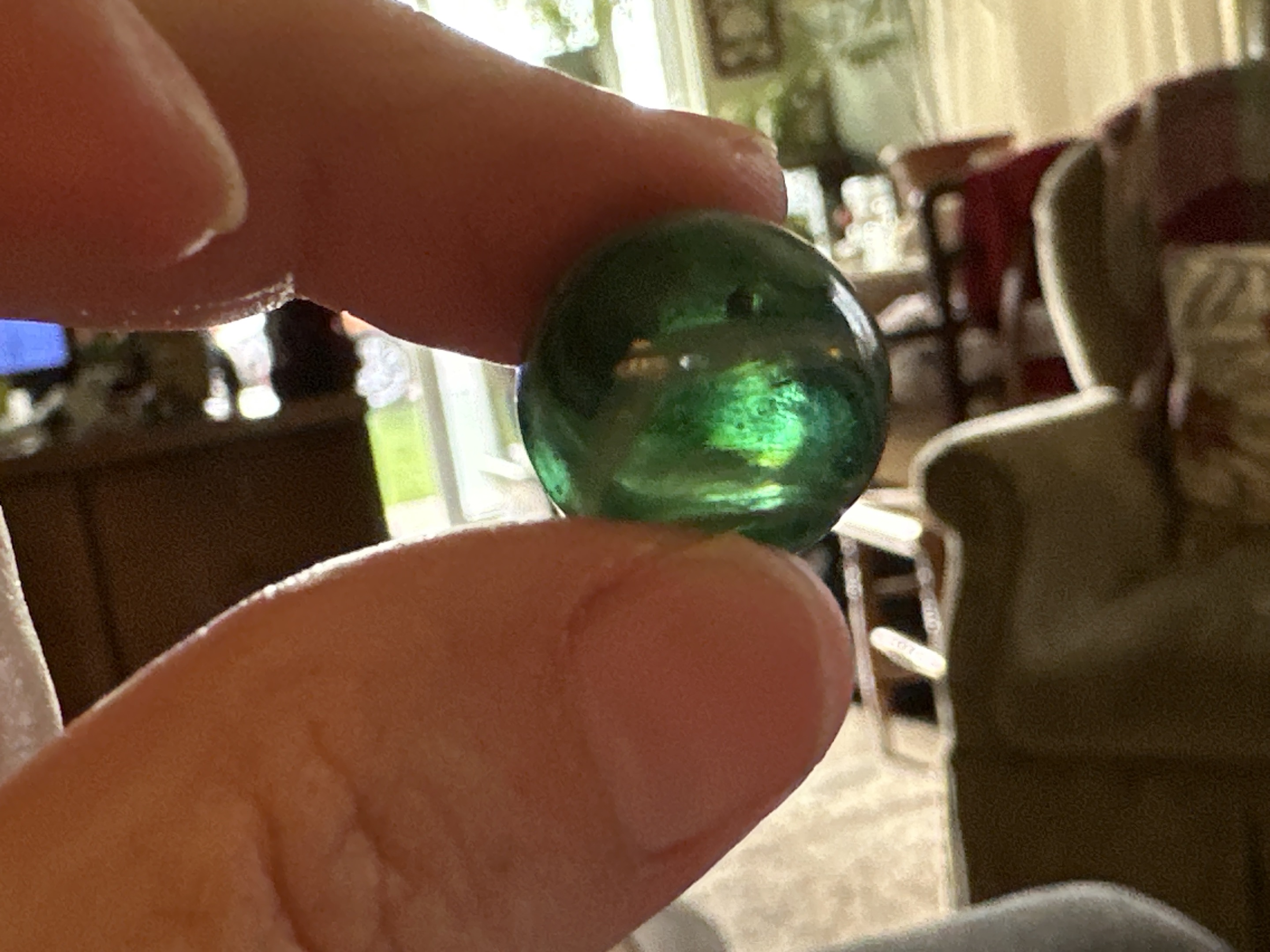 Conqueror (Green/White) by Vitro Agate Company, identification view