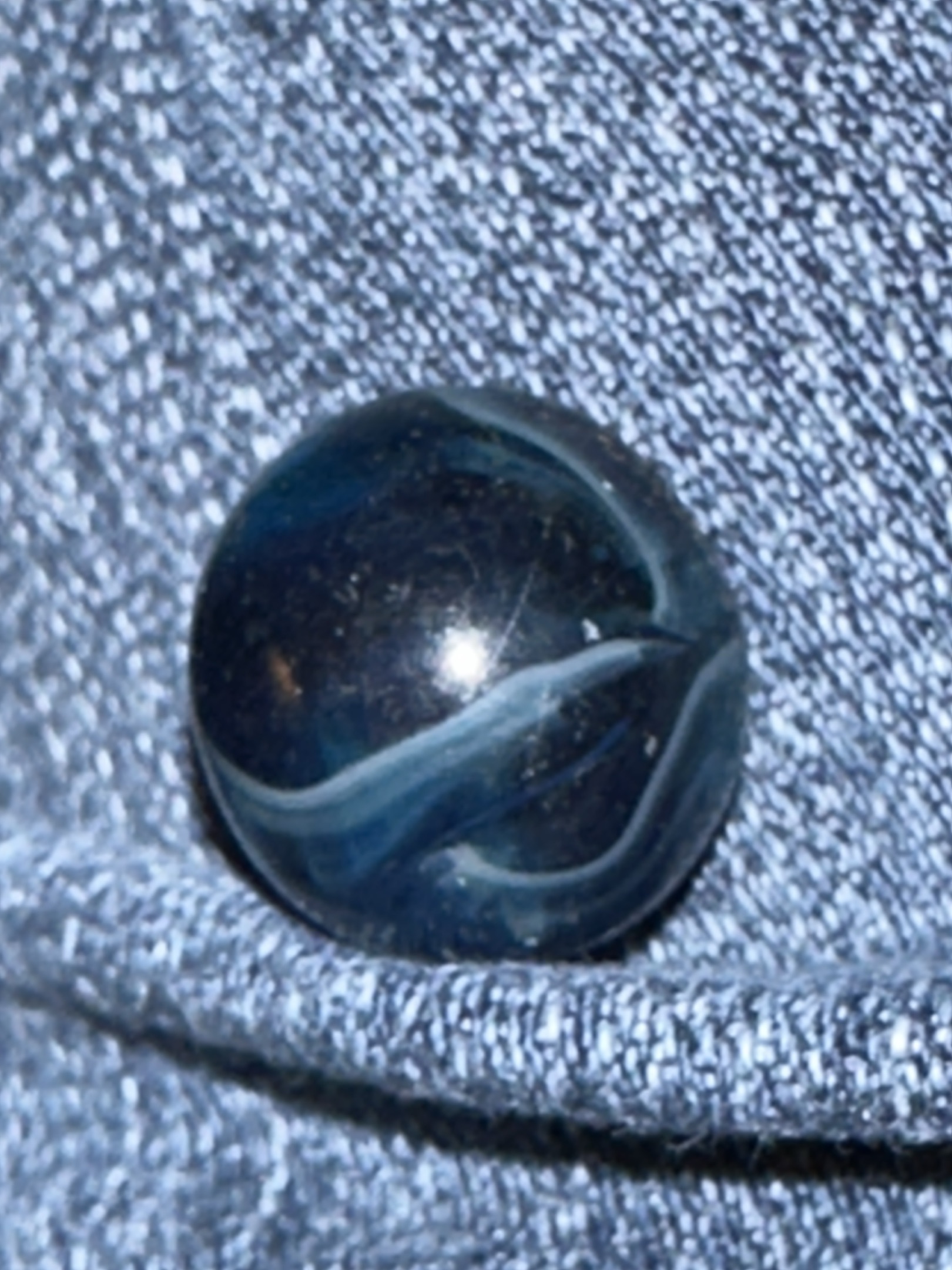 Blue Swirl (Blue Ghost) by Alley Agate, identification view