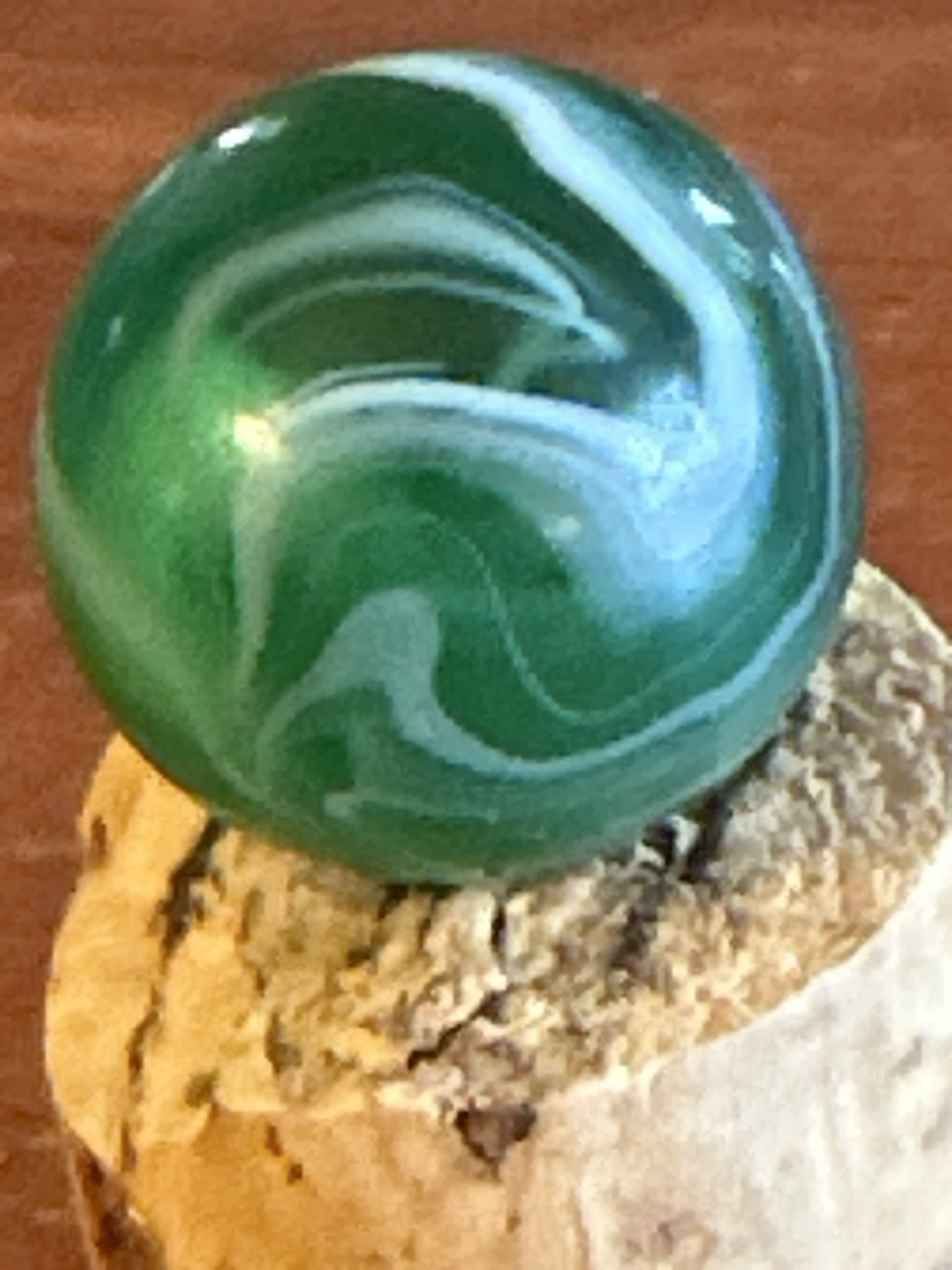 Green Slag by Akro Agate Company, identification view