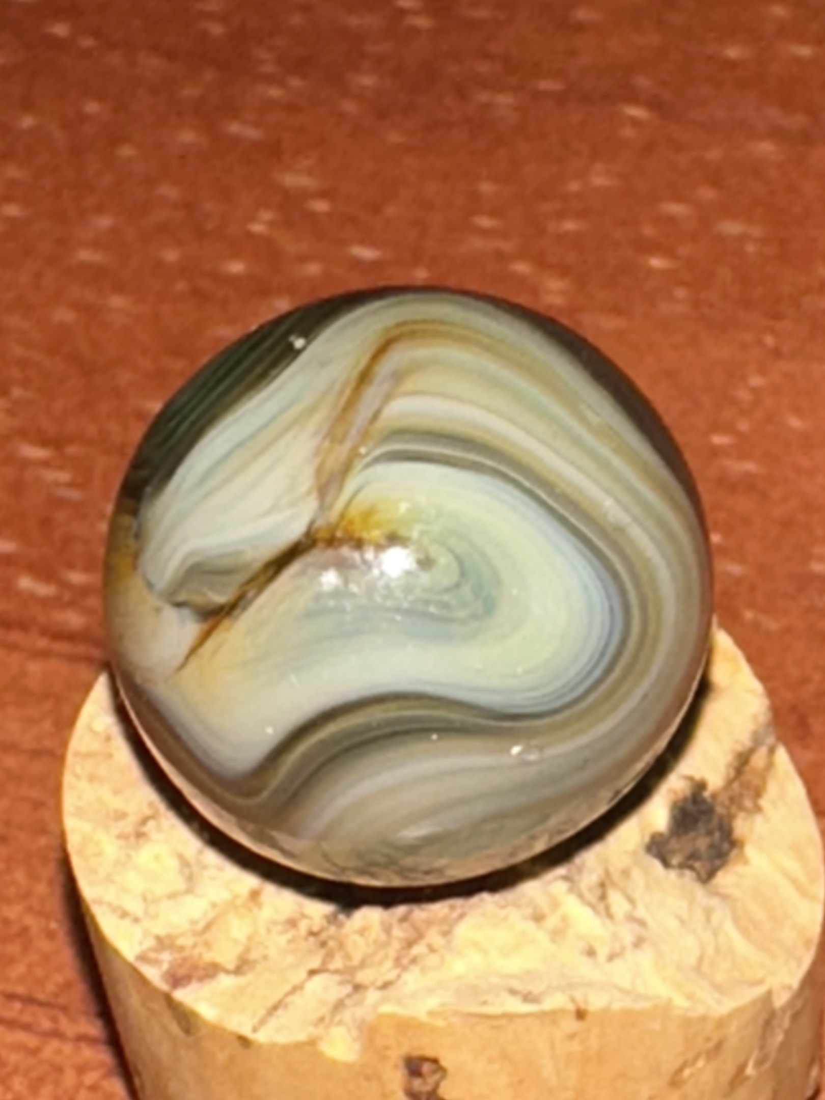 Green Slag by Akro Agate Company, identification view