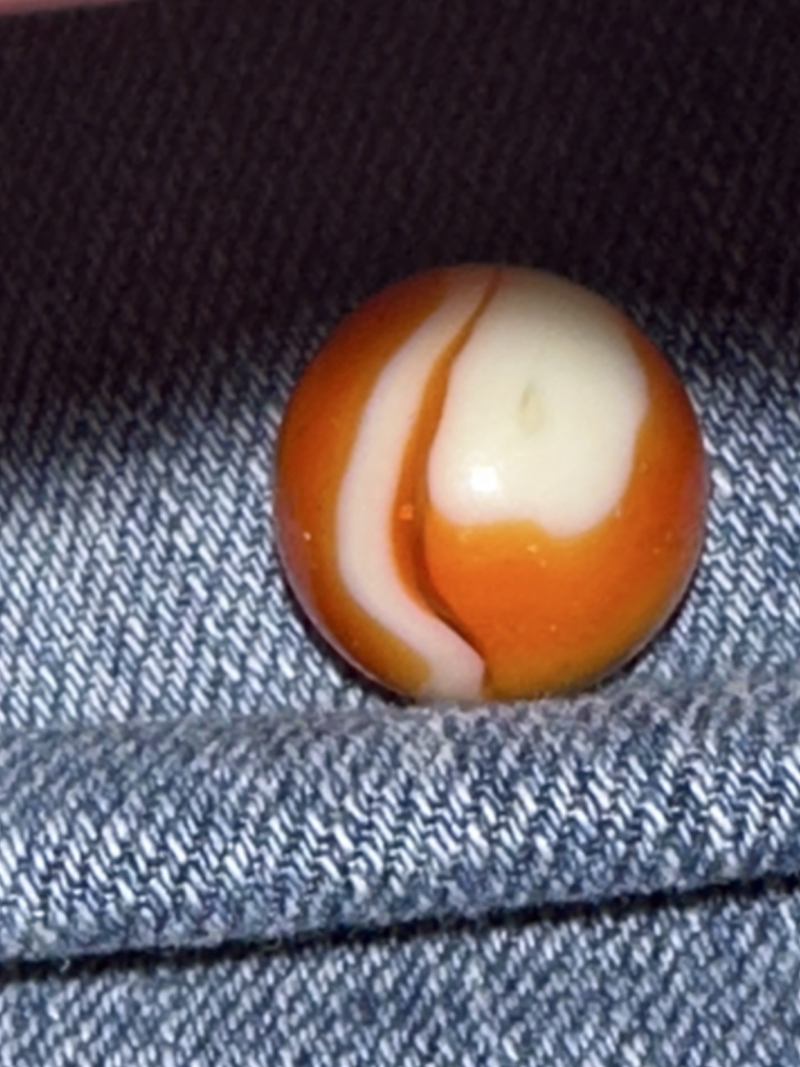 Orange and White Corkscrew by Akro Agate Company, identification view
