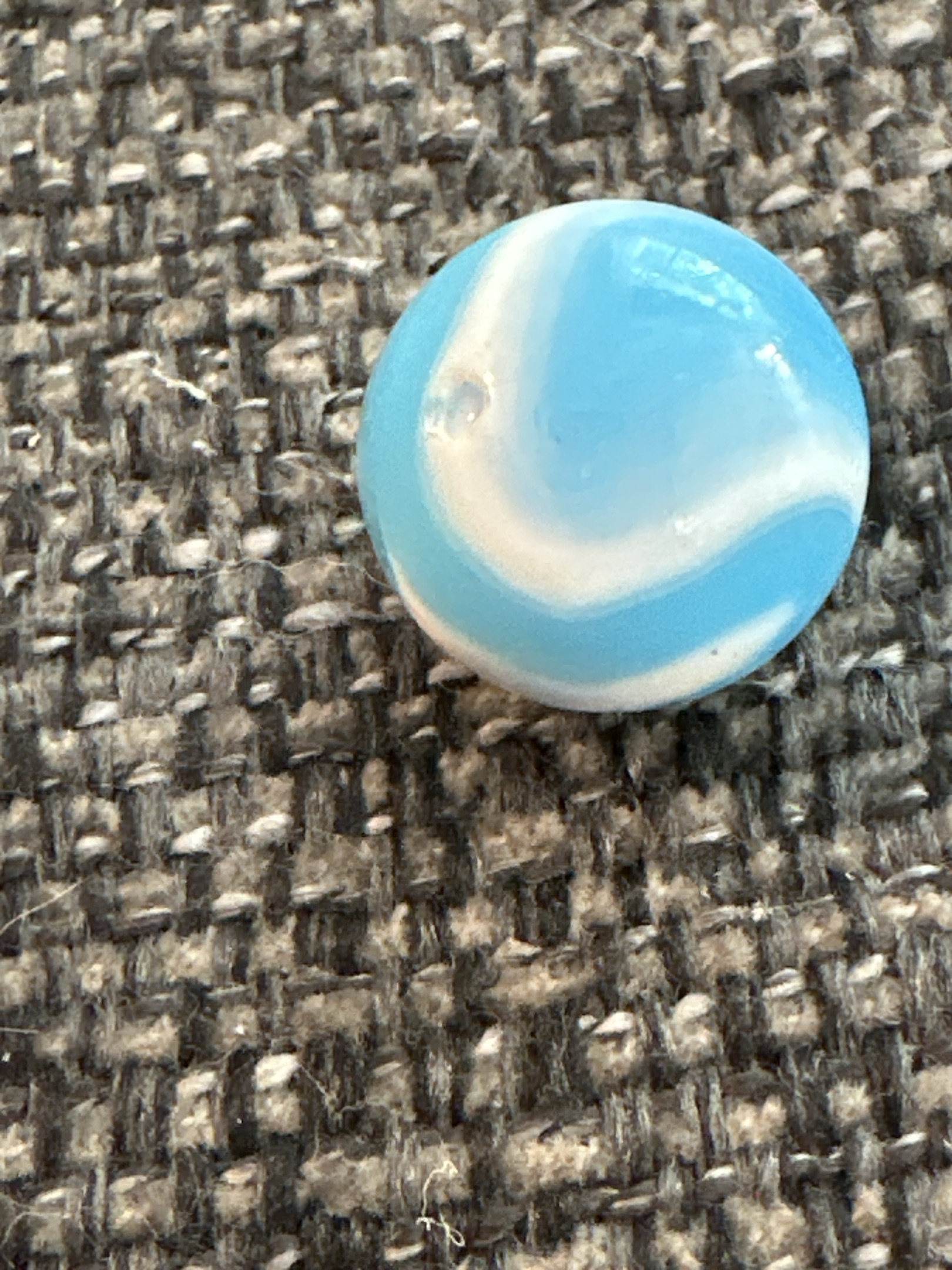 Sky Blue Slag by Akro Agate Company, identification view