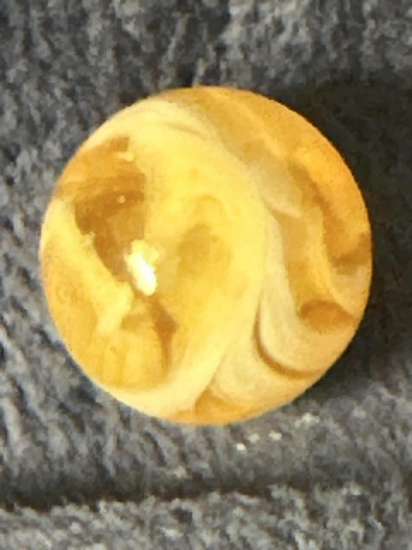 Amber Corkscrew by Akro Agate Company, identification view