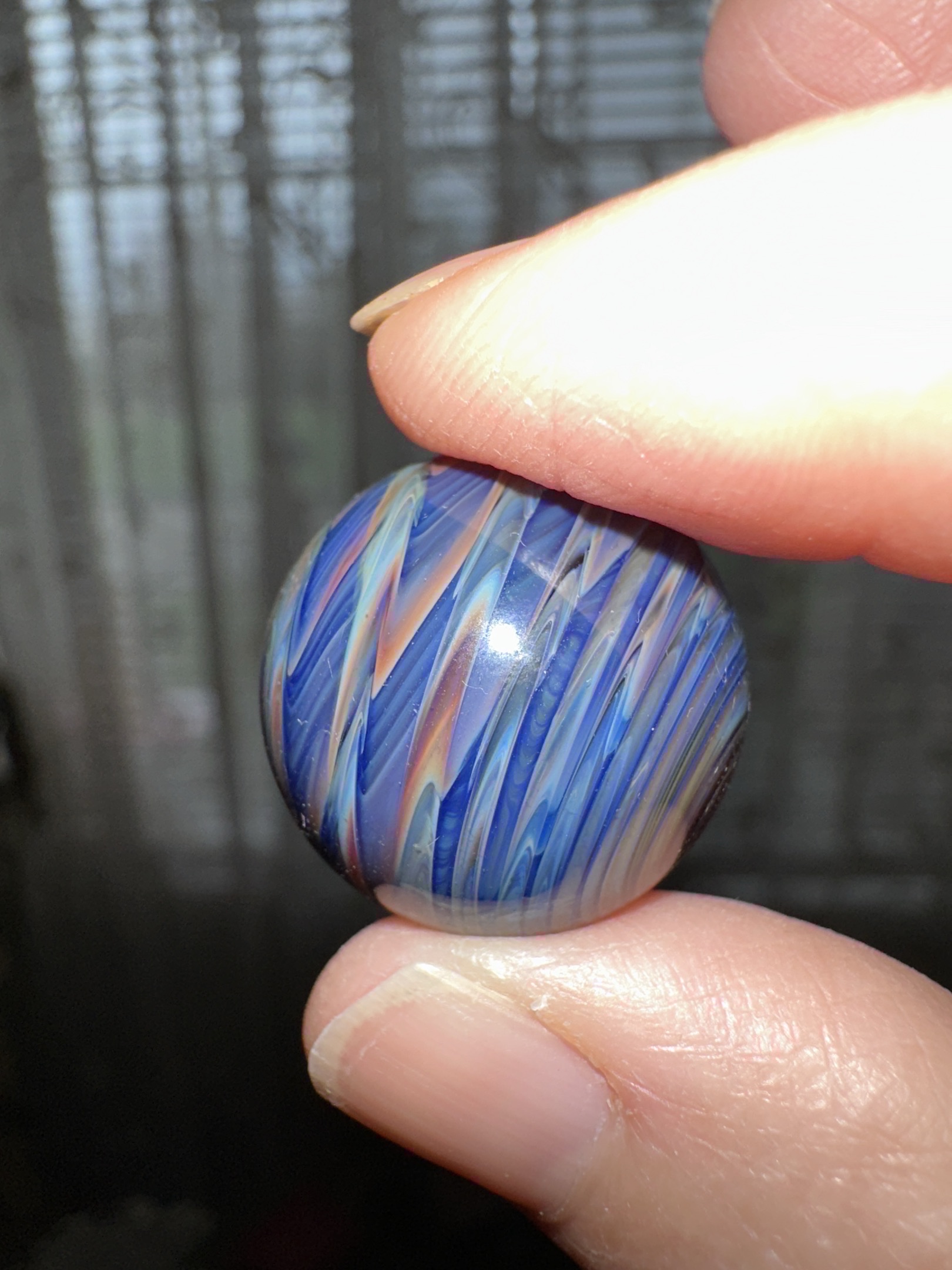 Feather Swirl by Contemporary Glass Artist, identification view