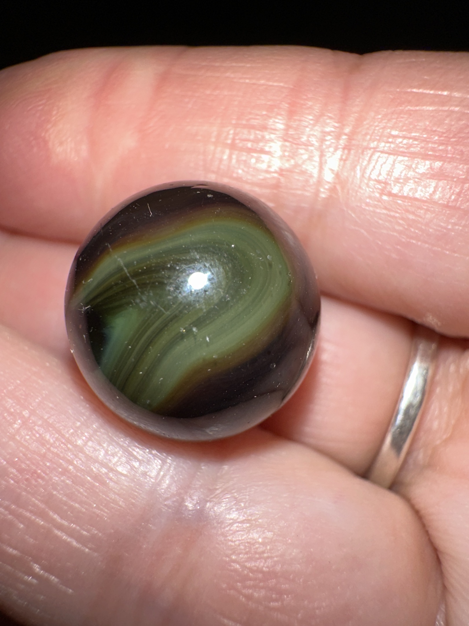 Green and Brown on Black by Heaton Agate Company, identification view