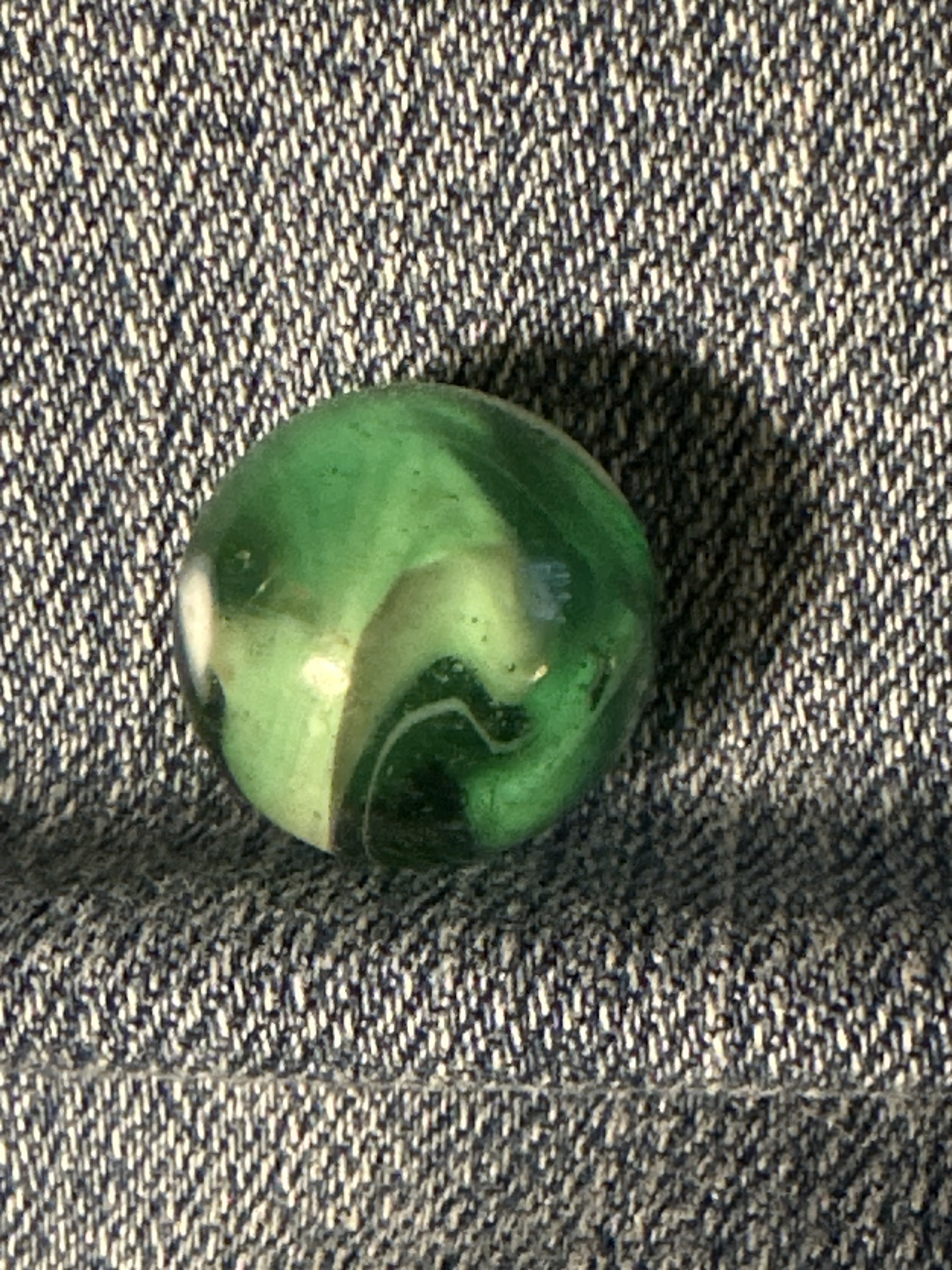 Green and White Conqueror by Vitro Agate Company, identification view