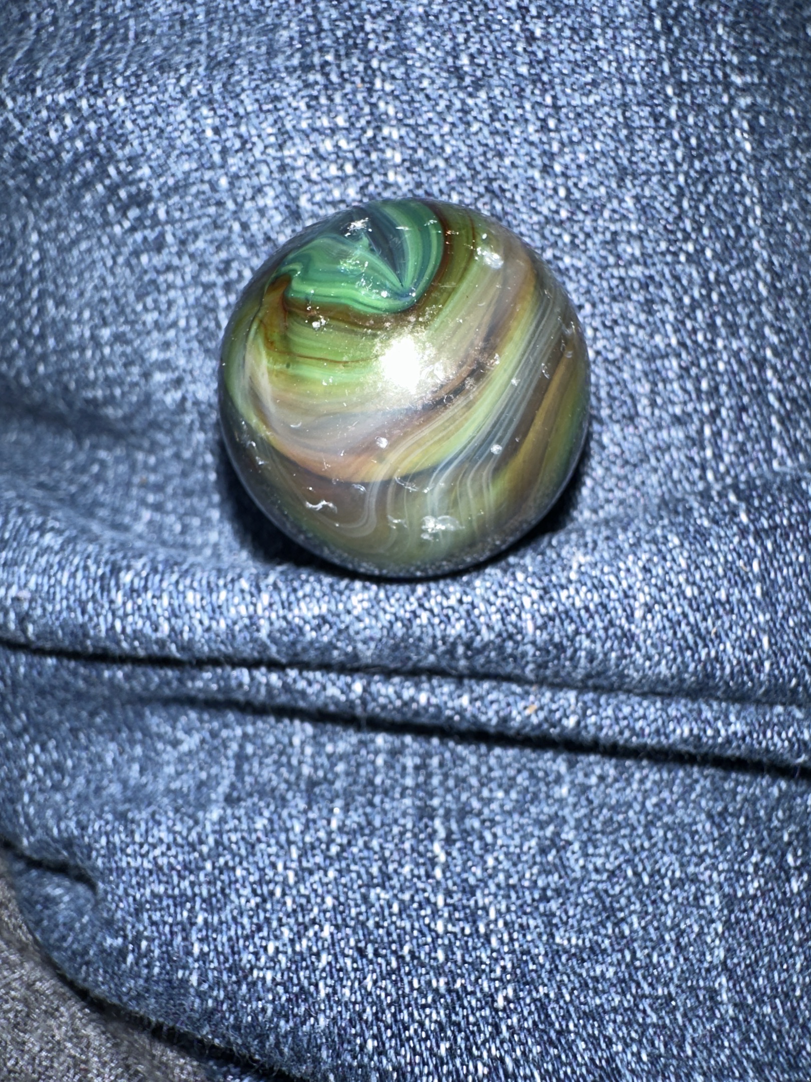 Multi-color Swirl Shooter by Alley Agate Company, identification view