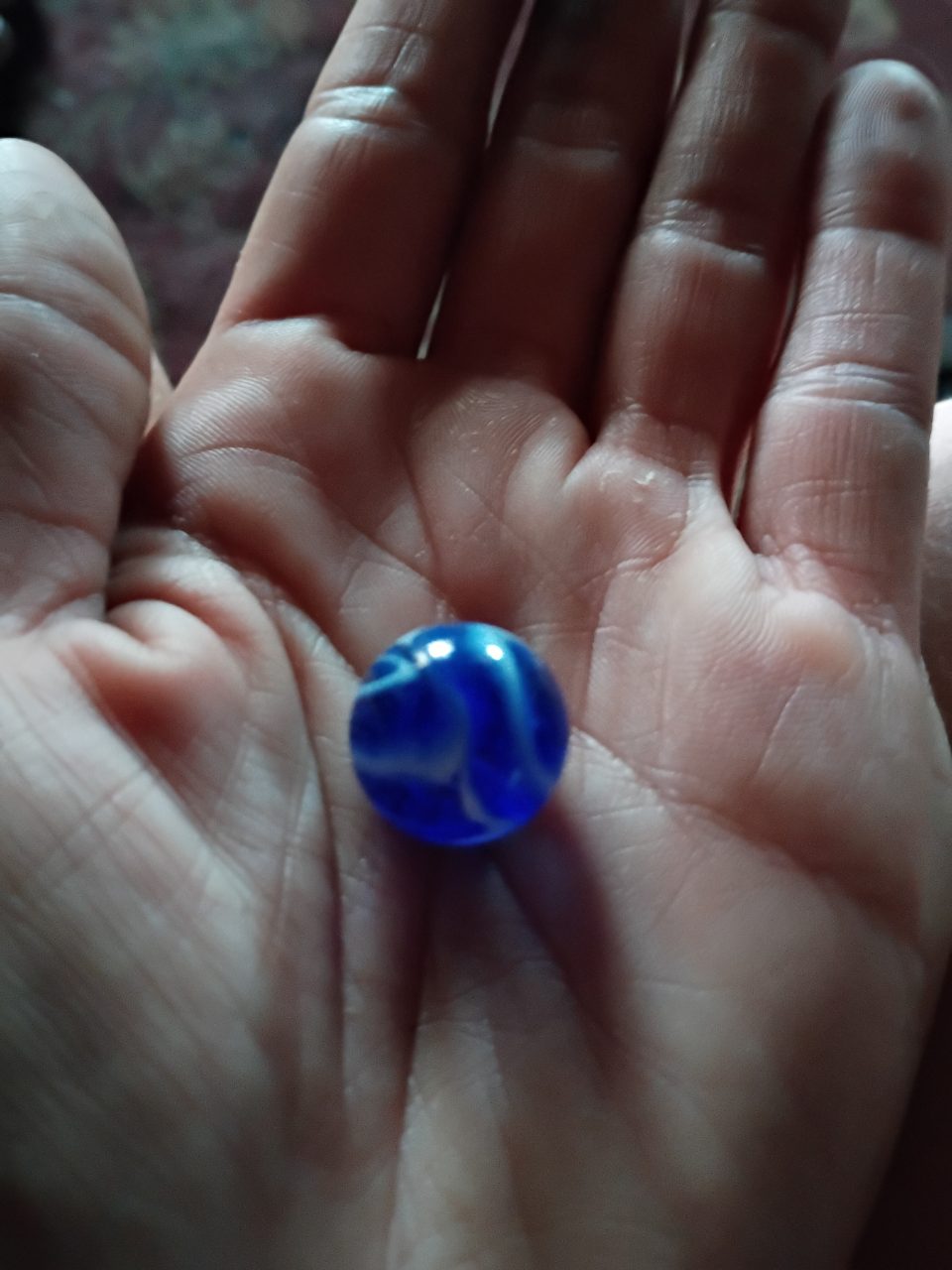 Royal Blue Slag by Akro Agate Company, identification view