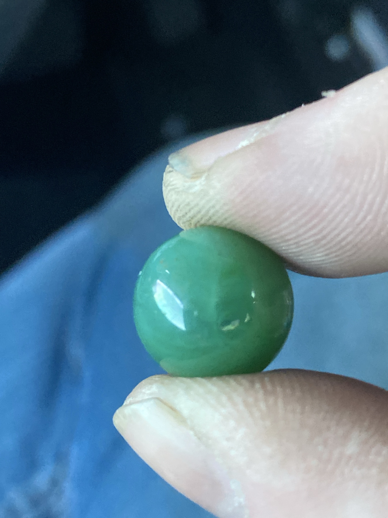 Green Game Marble by Akro Agate, identification view