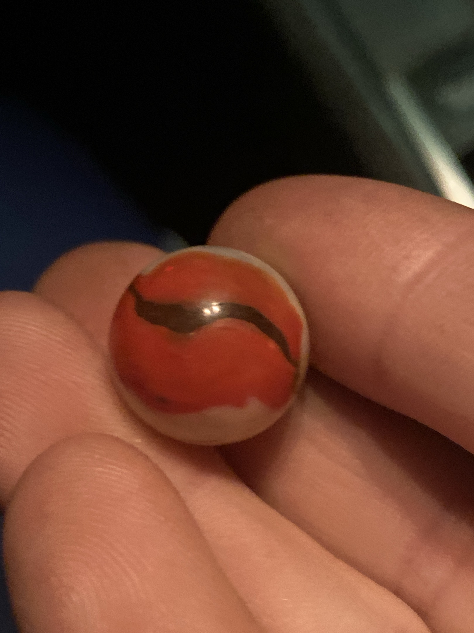 Tri-Color Swirl Shooter by Akro Agate Company, identification view