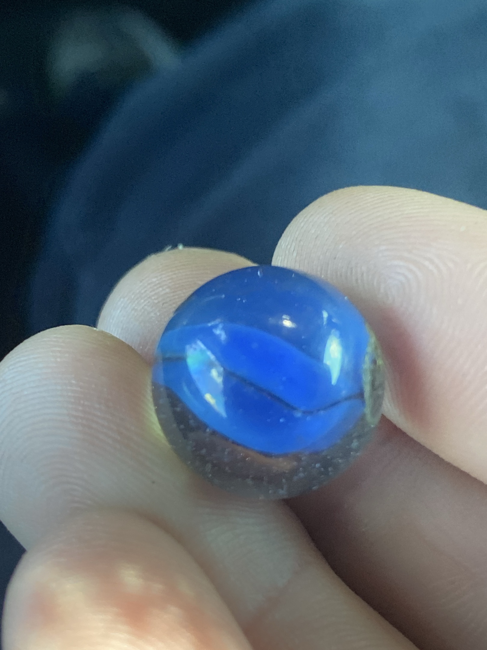 Blue Cross-vane by Vitro Agate Company, identification view