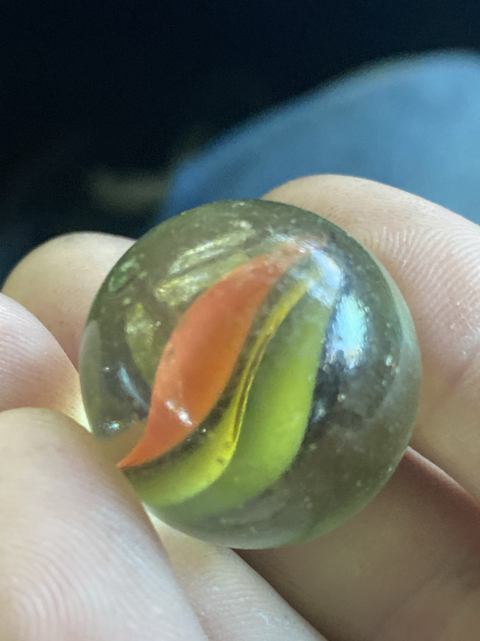 Multi-Color Tri-Lite (Boulder) by Vitro Agate Company, identification view