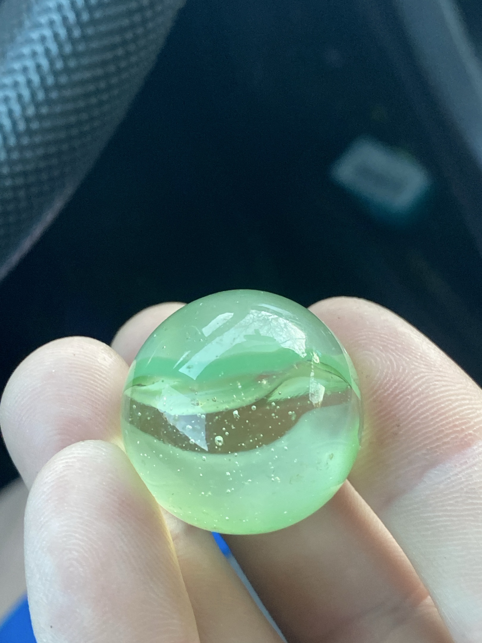 Green Cat's Eye Boulder by Vacor de Mexico (Mega Marbles), identification view