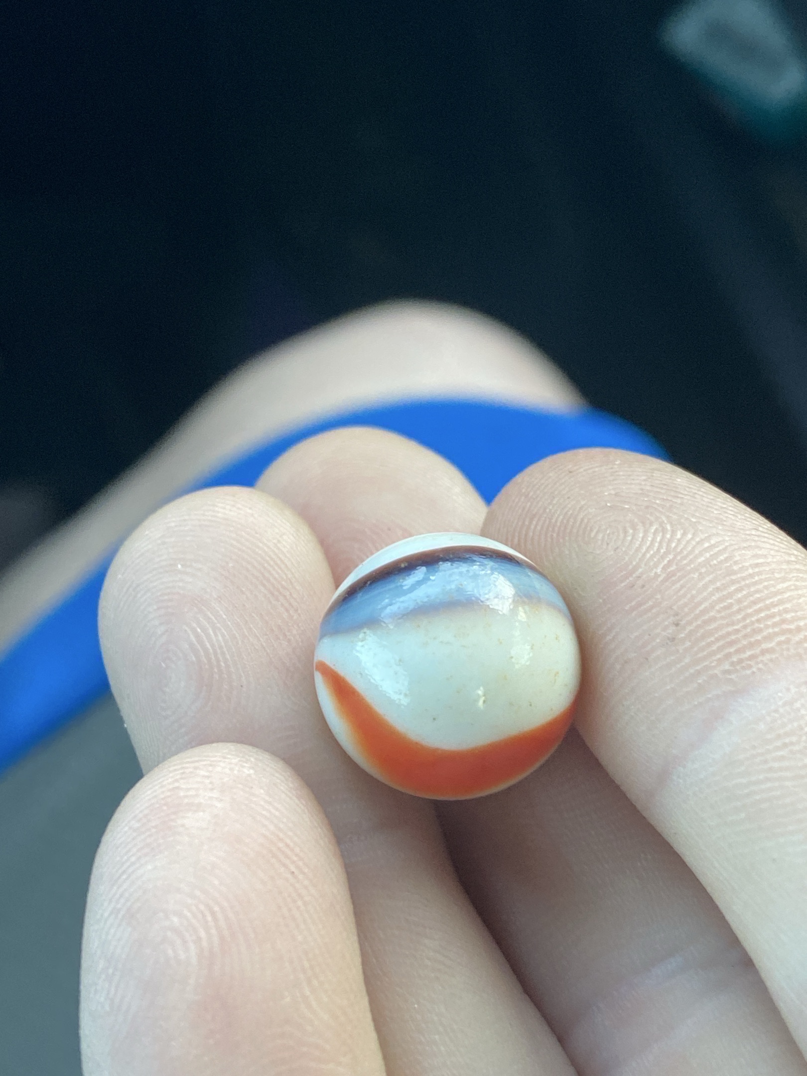 Popeye (Red and Blue) by Akro Agate Company, identification view