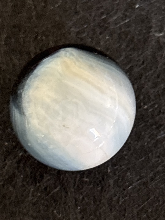 Moonie by Akro Agate Company, identification view