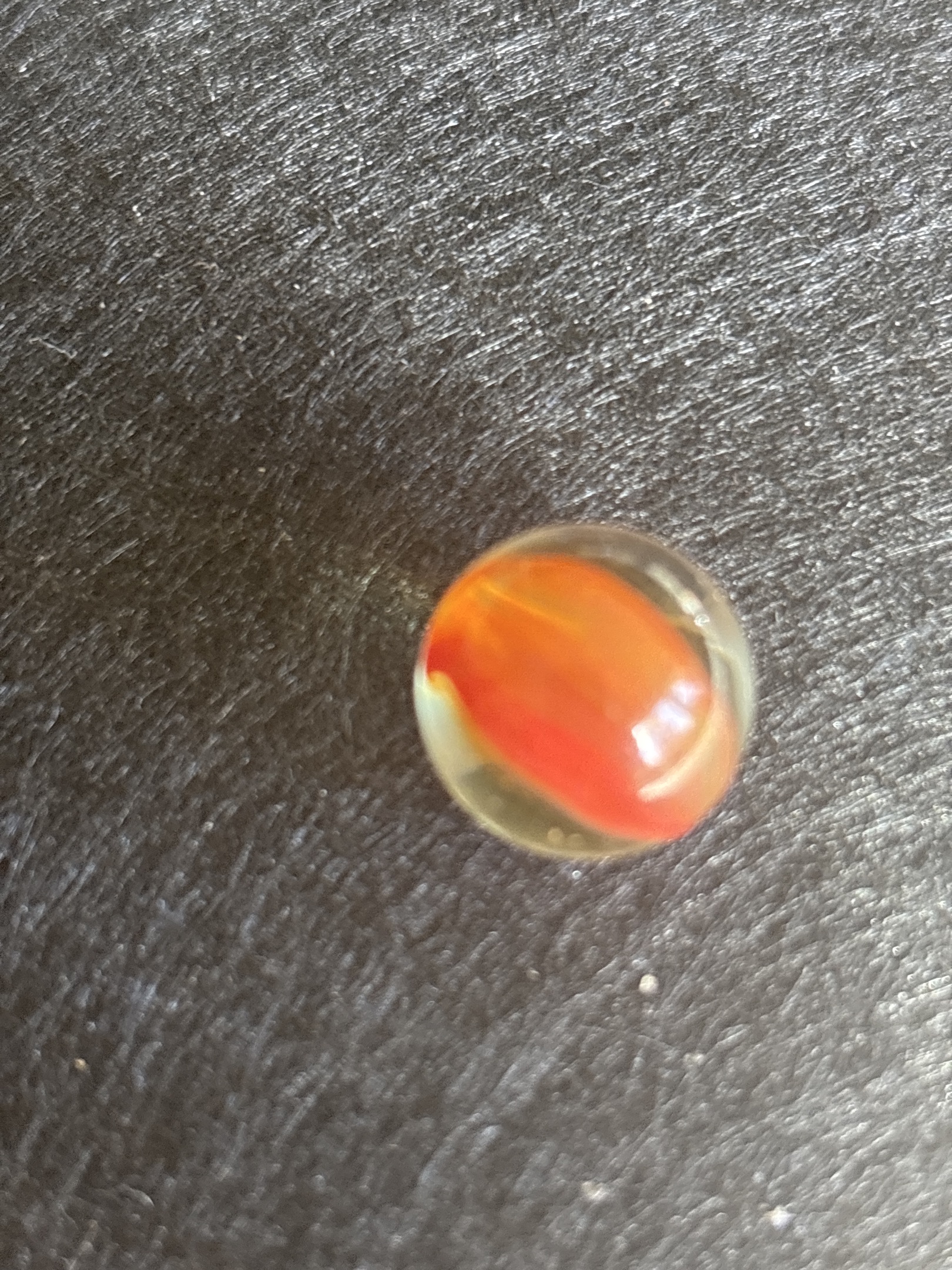 Yellow Cat's Eye by Vitro Agate, identification view