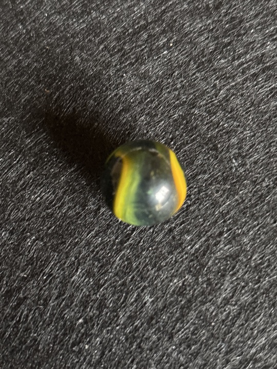 Bumblebee by Vitro Agate, identification view