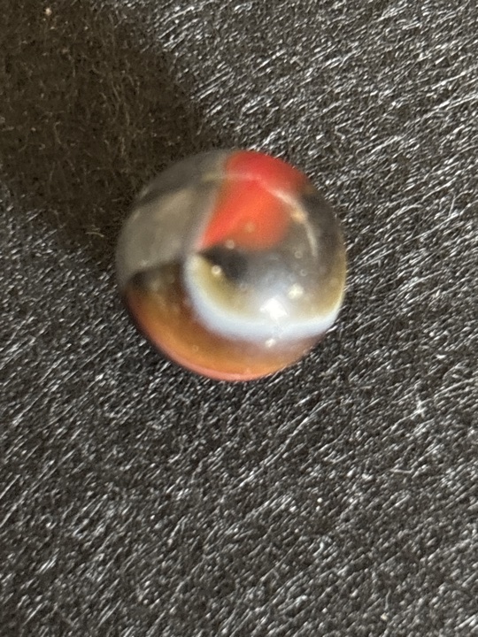 Black and Red Special by Akro Agate, identification view