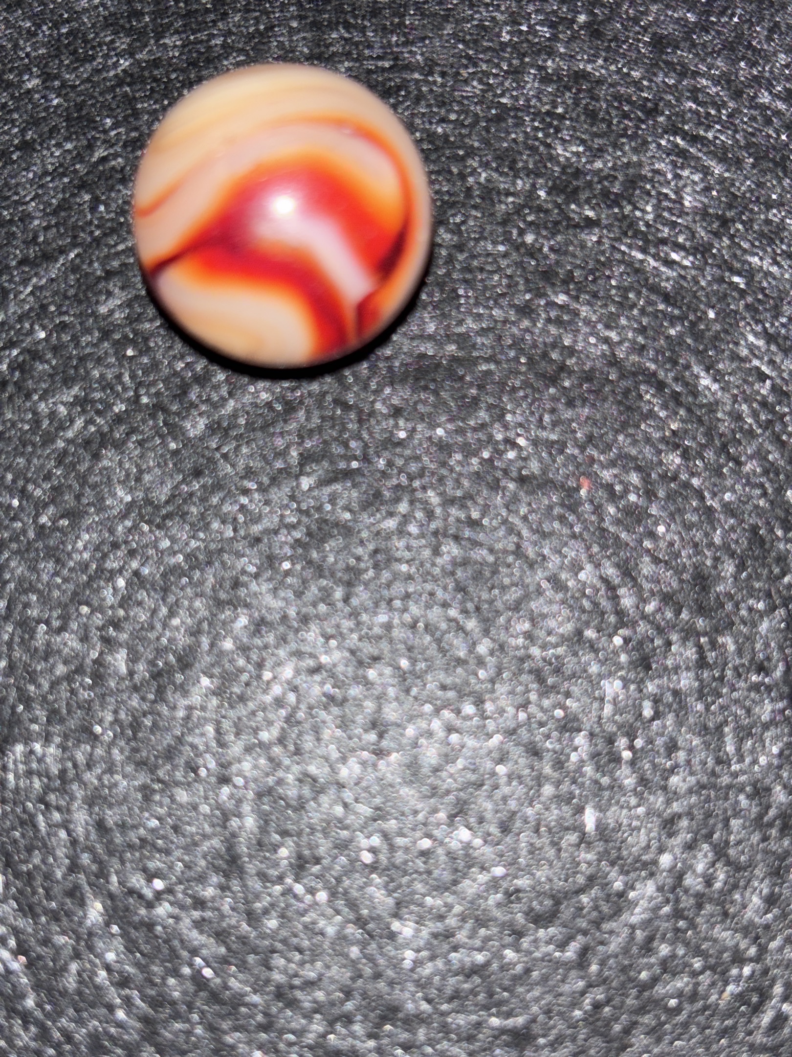 Red Special - Cherry Corkscrew by Akro Agate, identification view