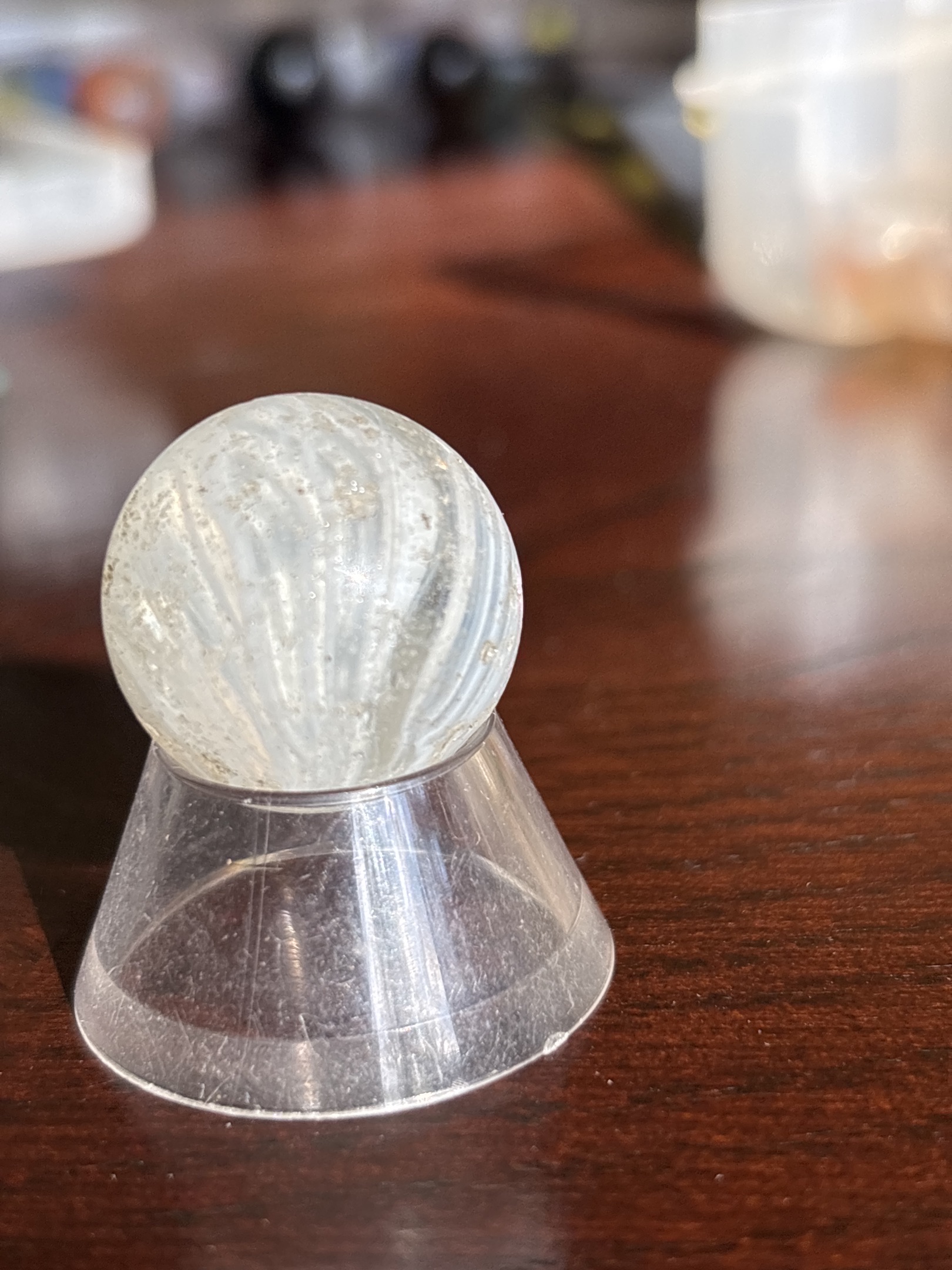 White Slag by Akro Agate, identification view