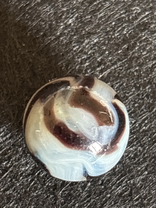 Brown and White Swirl by Alley Agate Company, identification view