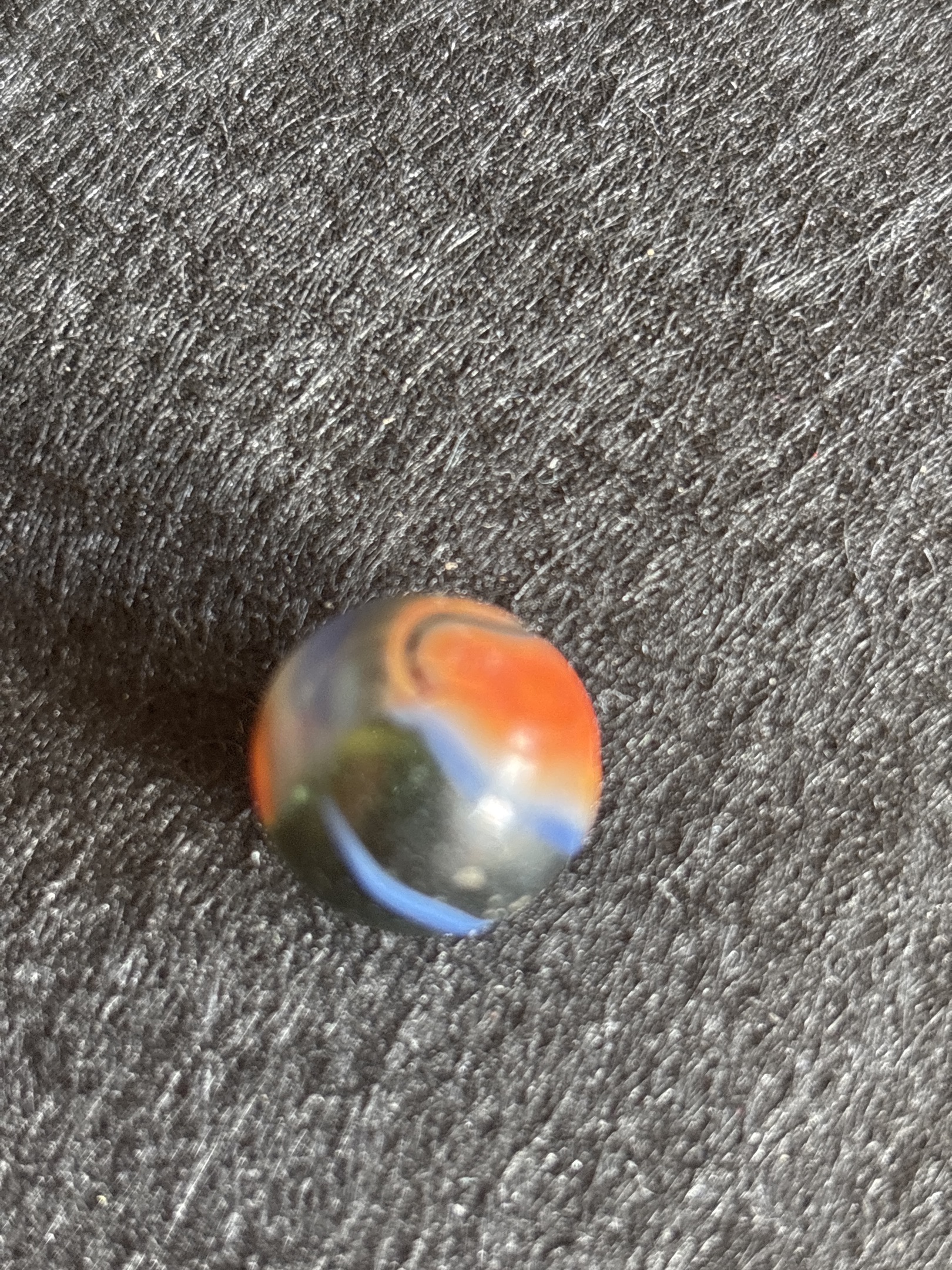 Tri-Color Black Patch with Orange and Blue by Vitro Agate Co., identification view