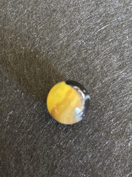 Bumblebee by Marble King, identification view