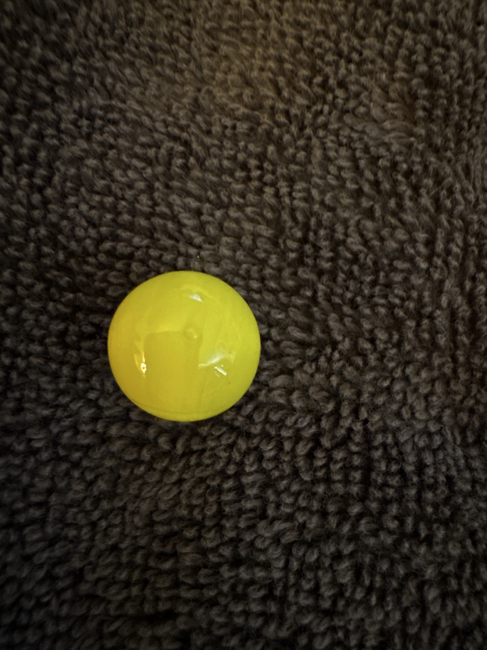 Opaque Yellow - Lemon Drop by Vitro Agate, identification view