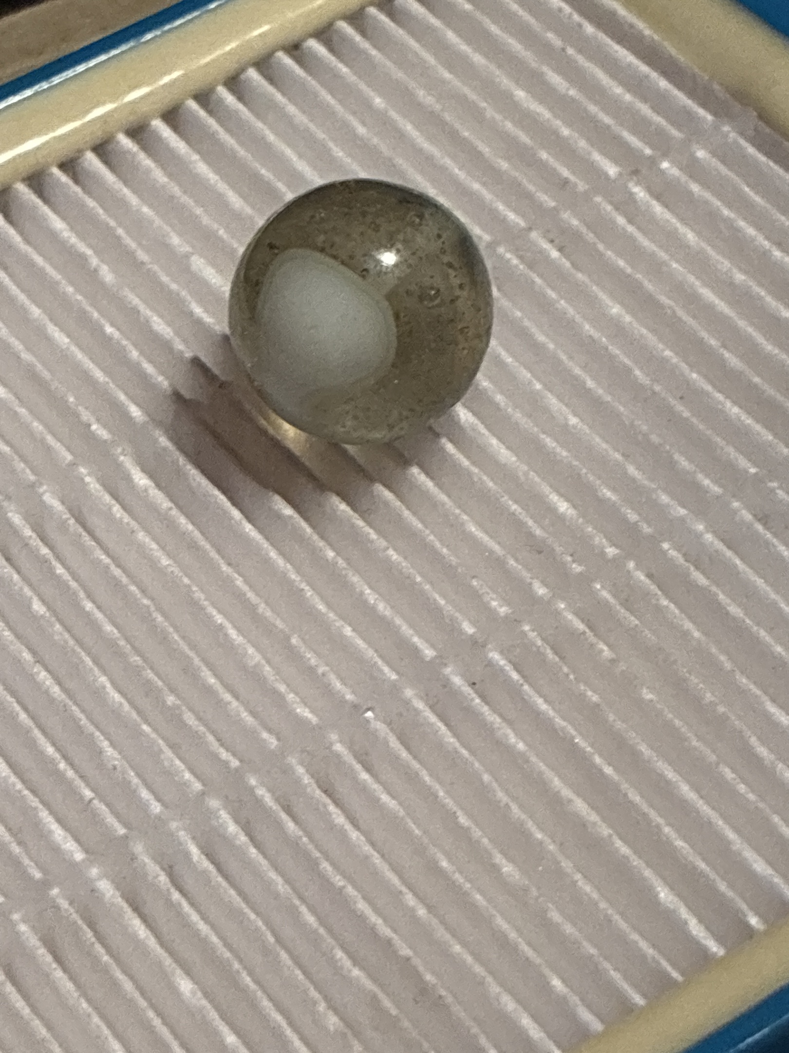 Clear Clear-Base Patch by Peltier Glass, identification view