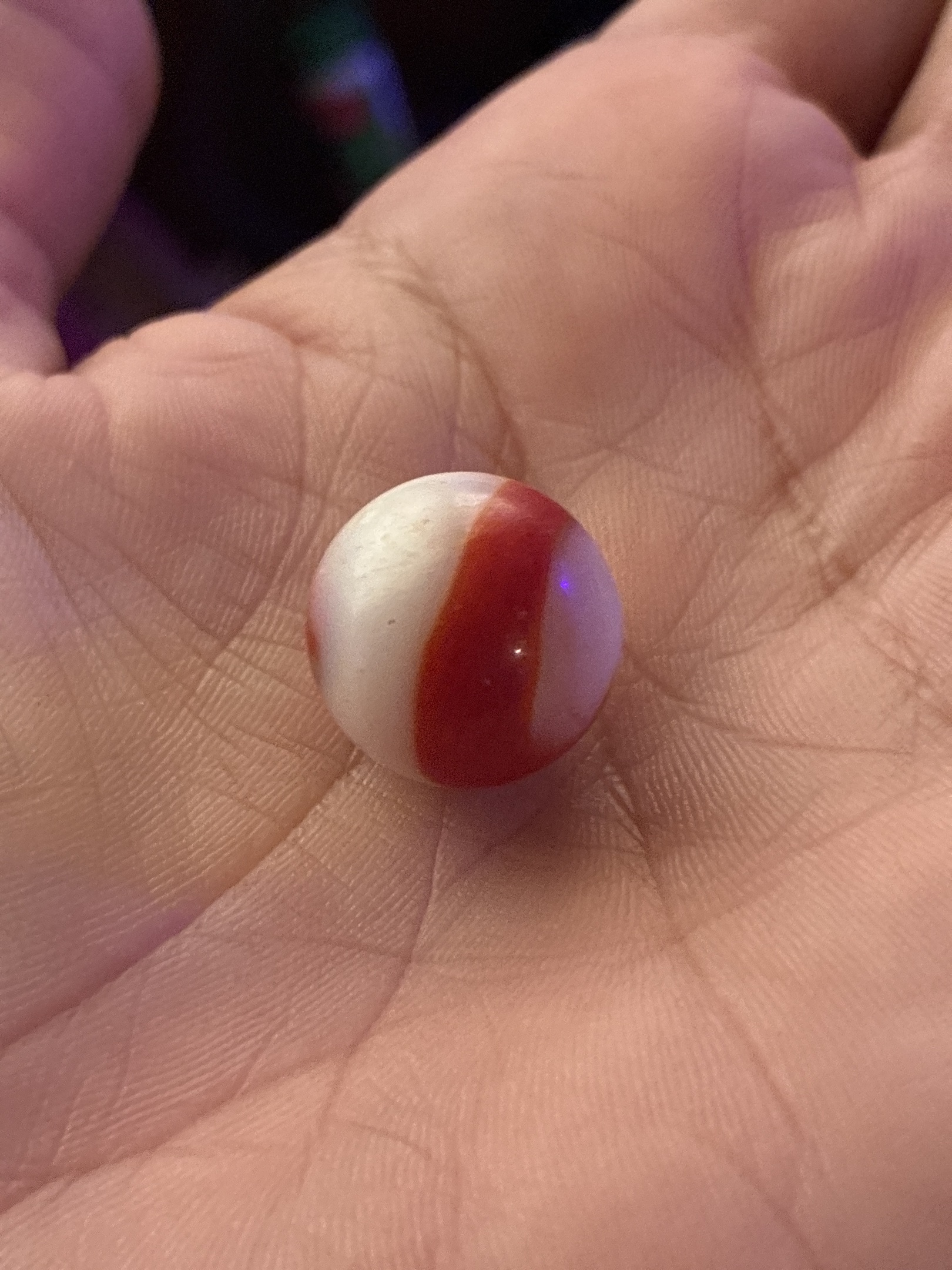 Red and White Swirl by Akro Agate, identification view