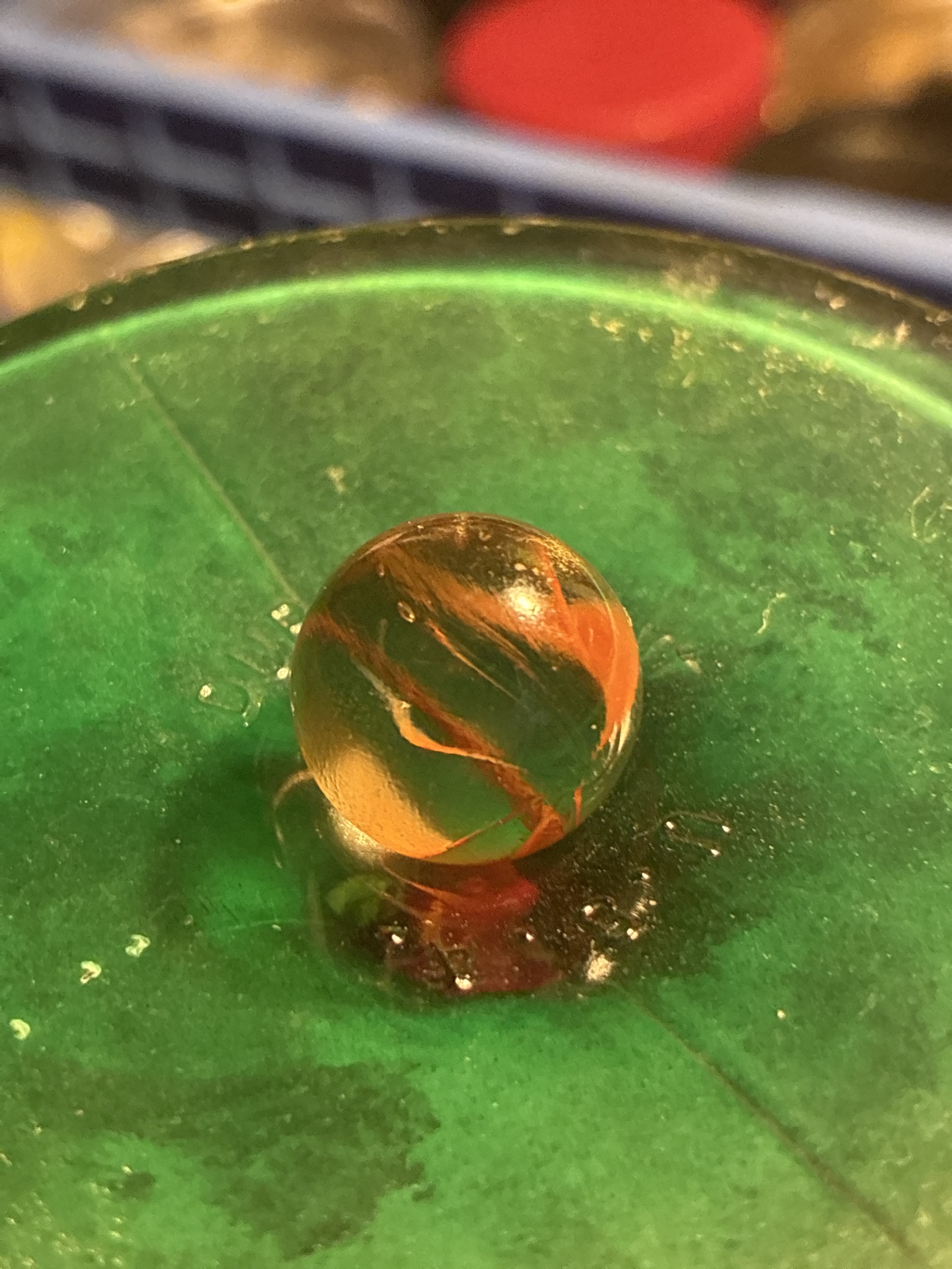 Orange Hybrid / Multi-Vane by Vitro Agate Company, identification view