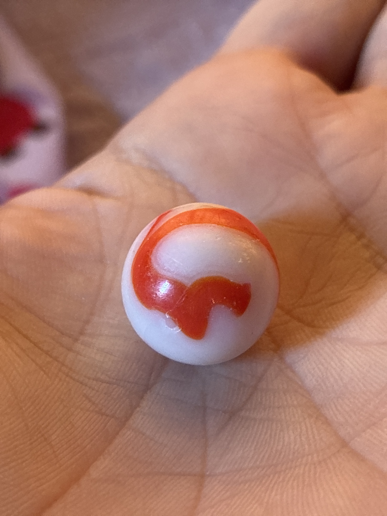 Orange and White Corkscrew (Prize Name) by Akro Agate Company, identification view